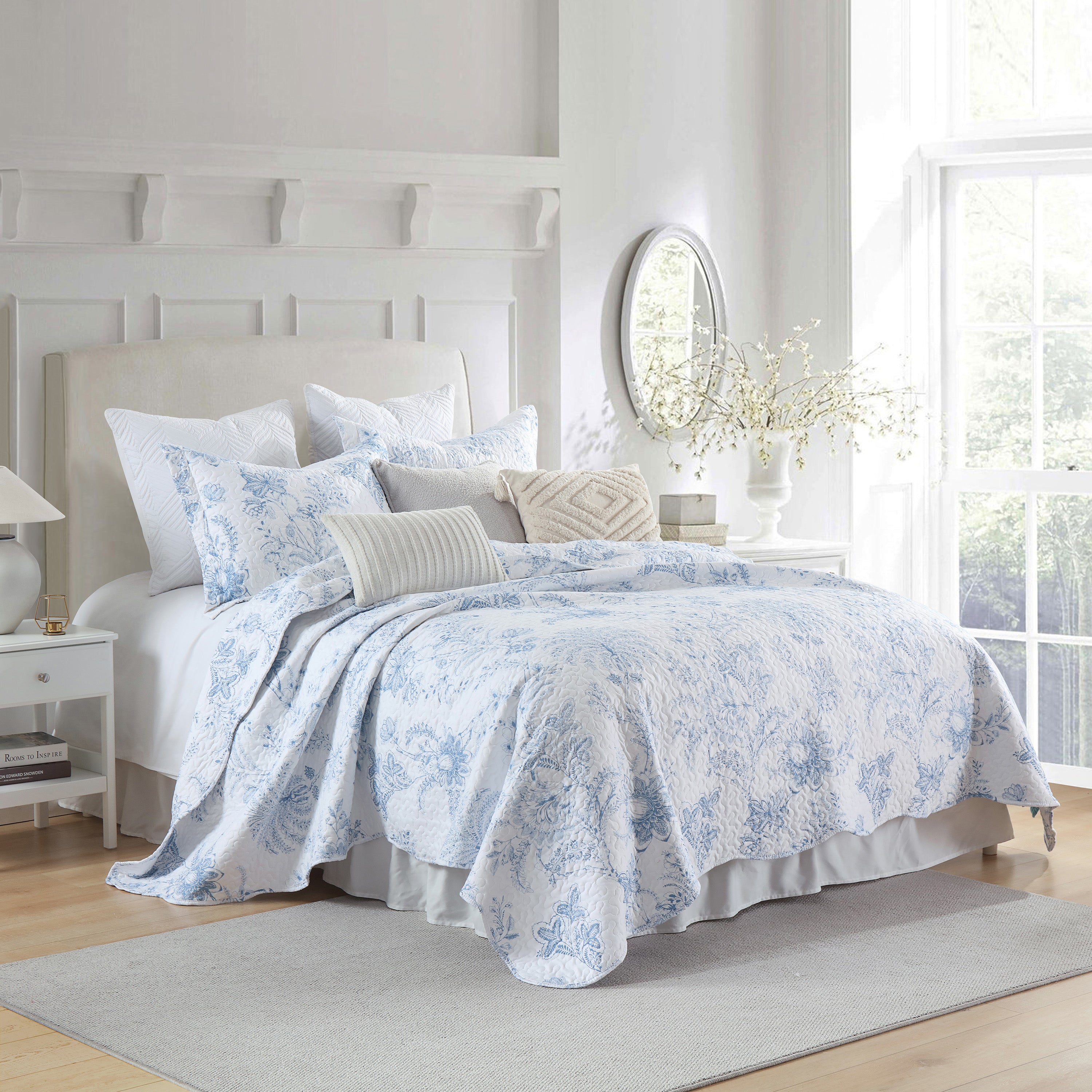 3 Piece Printed Floral Lightweight Quilt Bedspread Set BY321