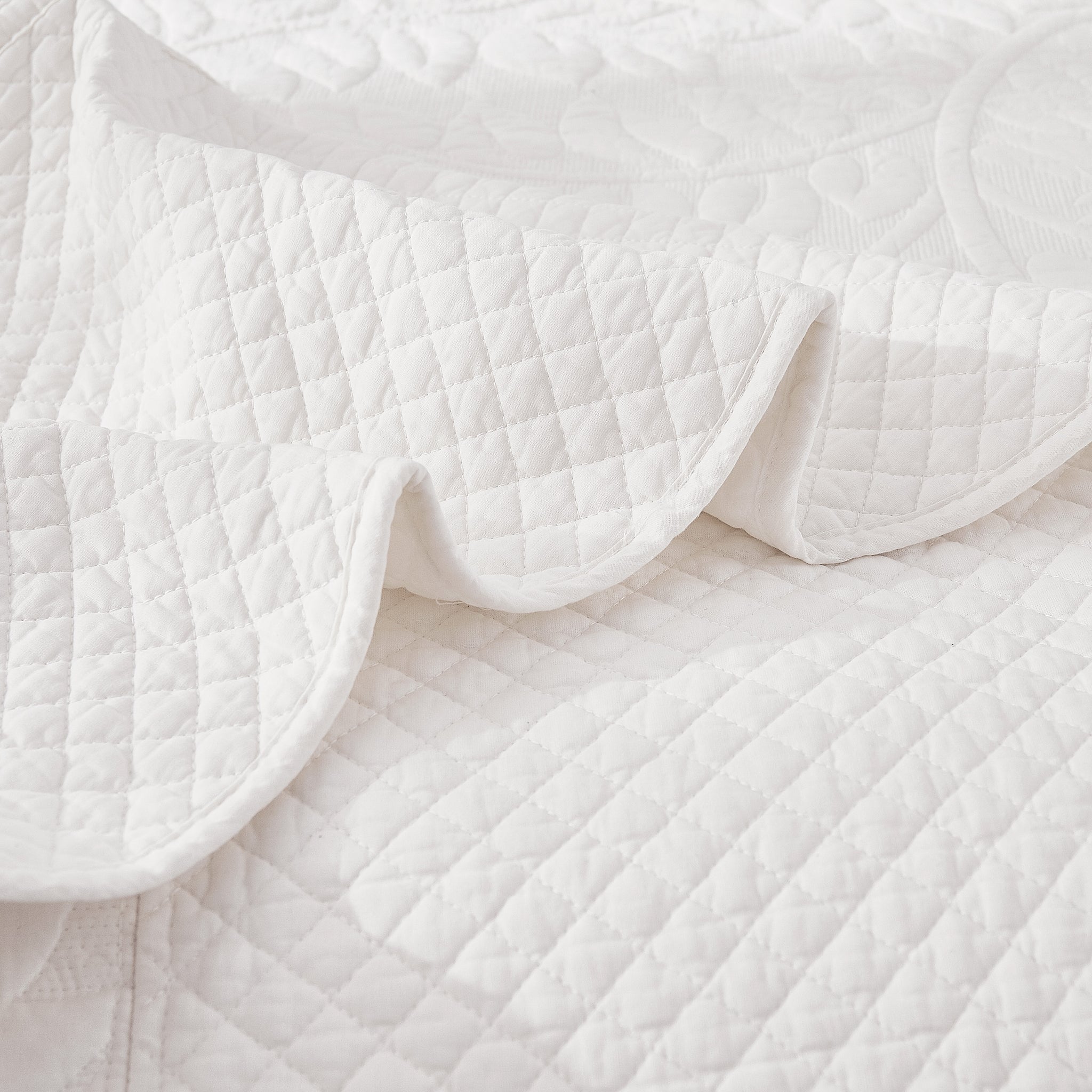 3 Pcs 100% Cotton Embroidered Quilt Bedspread Set, Queen & King Sizes
