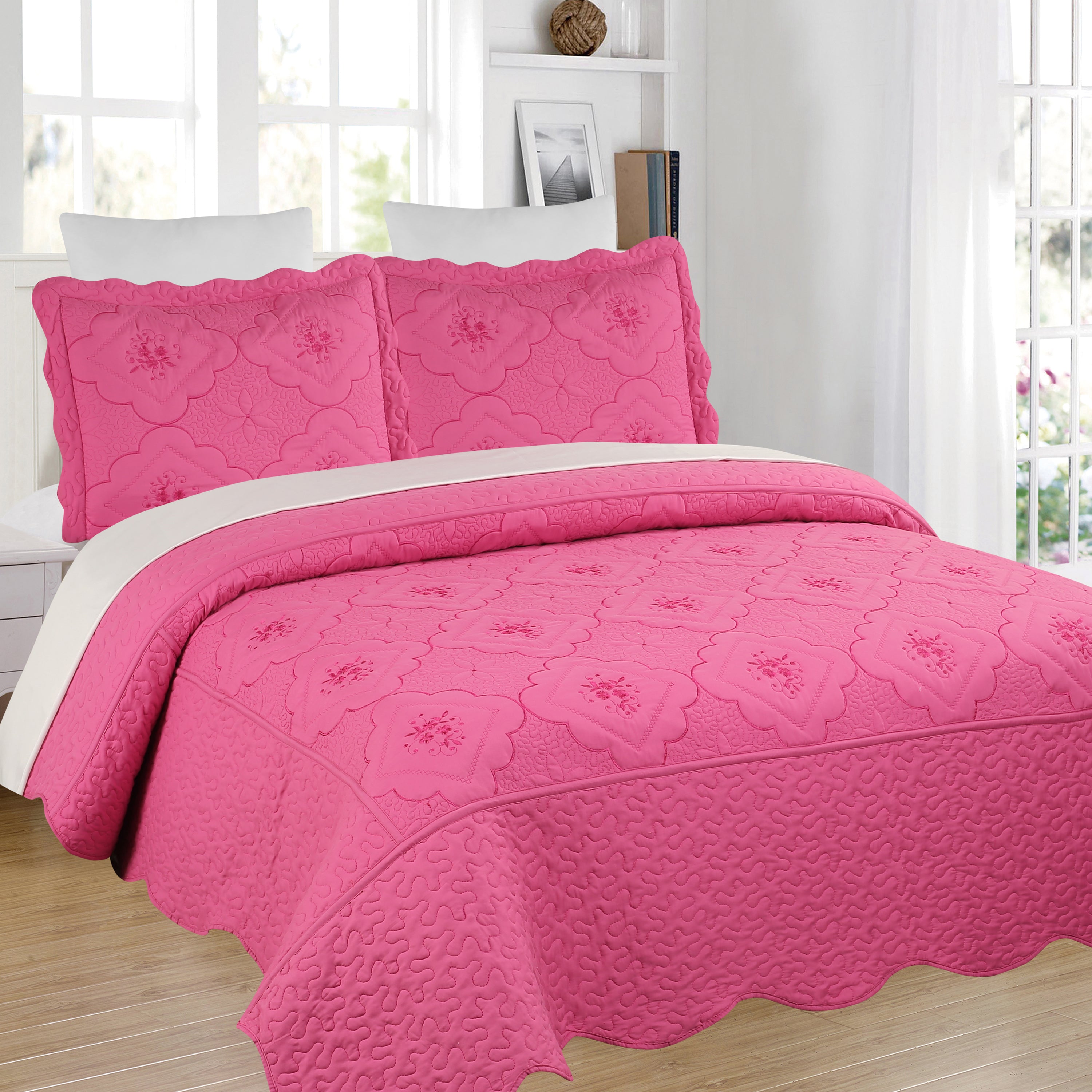 3 Piece Floral Embroidered Quilted Bedspread Set