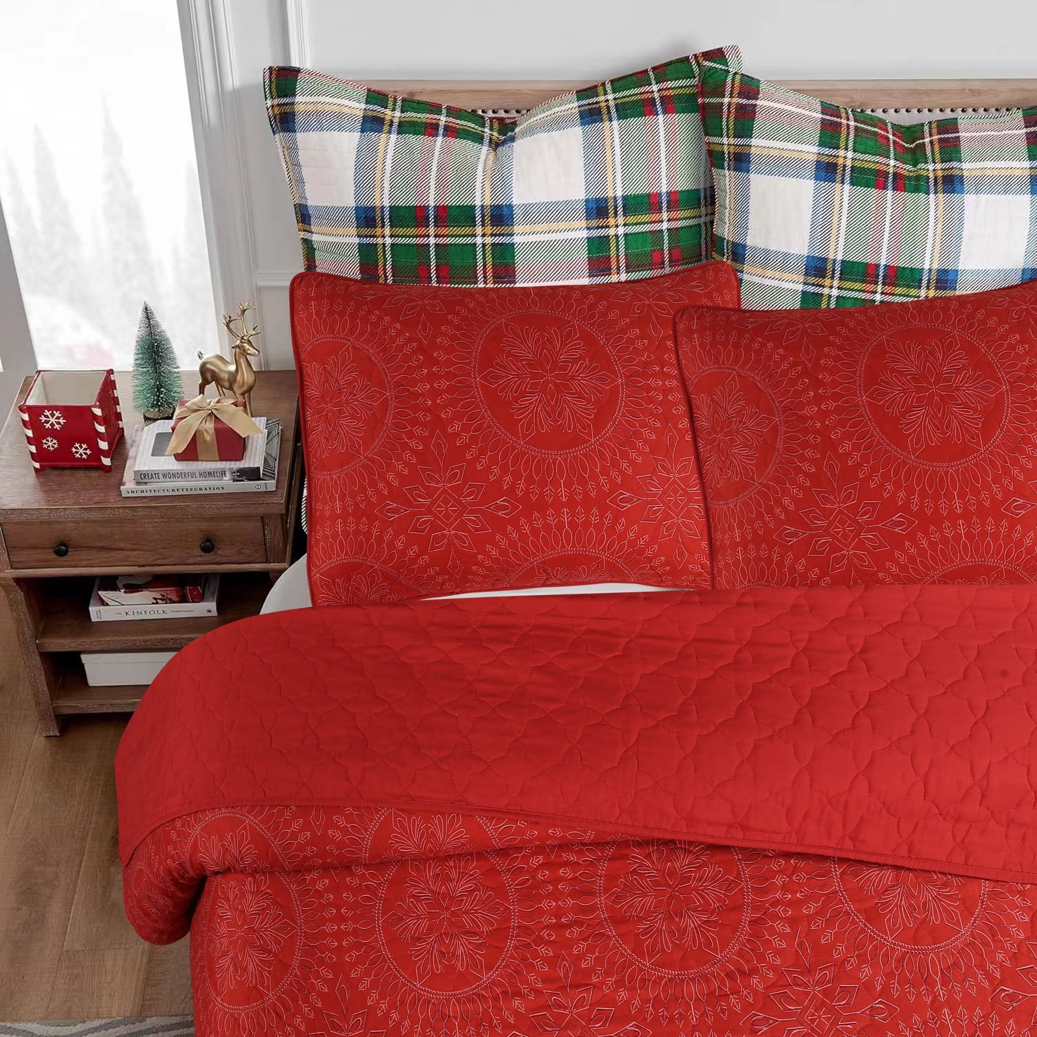 3 Pcs Festive Christmas Quilt Bedspread Set Holiday Bedding Medallion Red