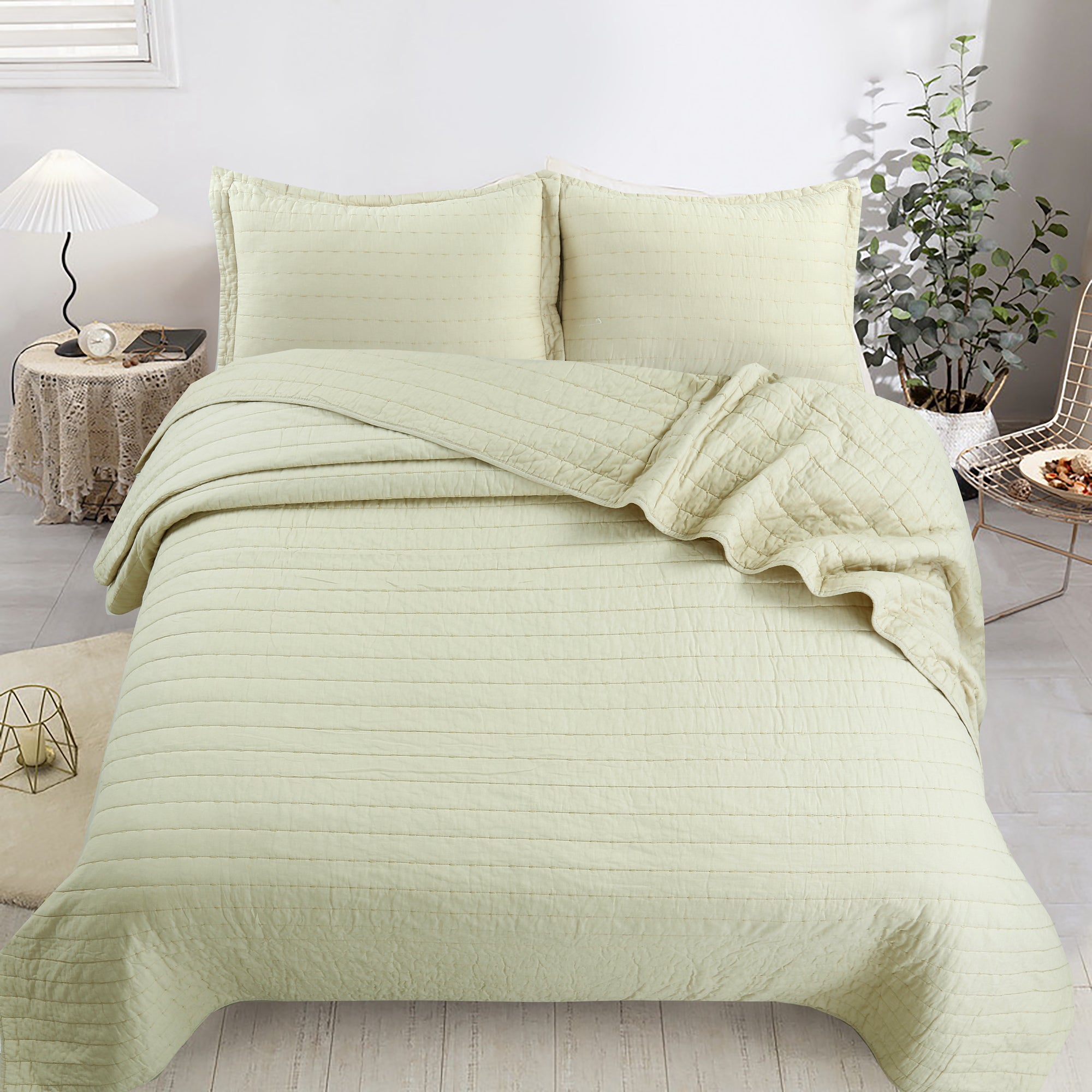 3 Piece 100% Cotton Quilt Set, Oversized Lightweight Channel Quilted Bedspread