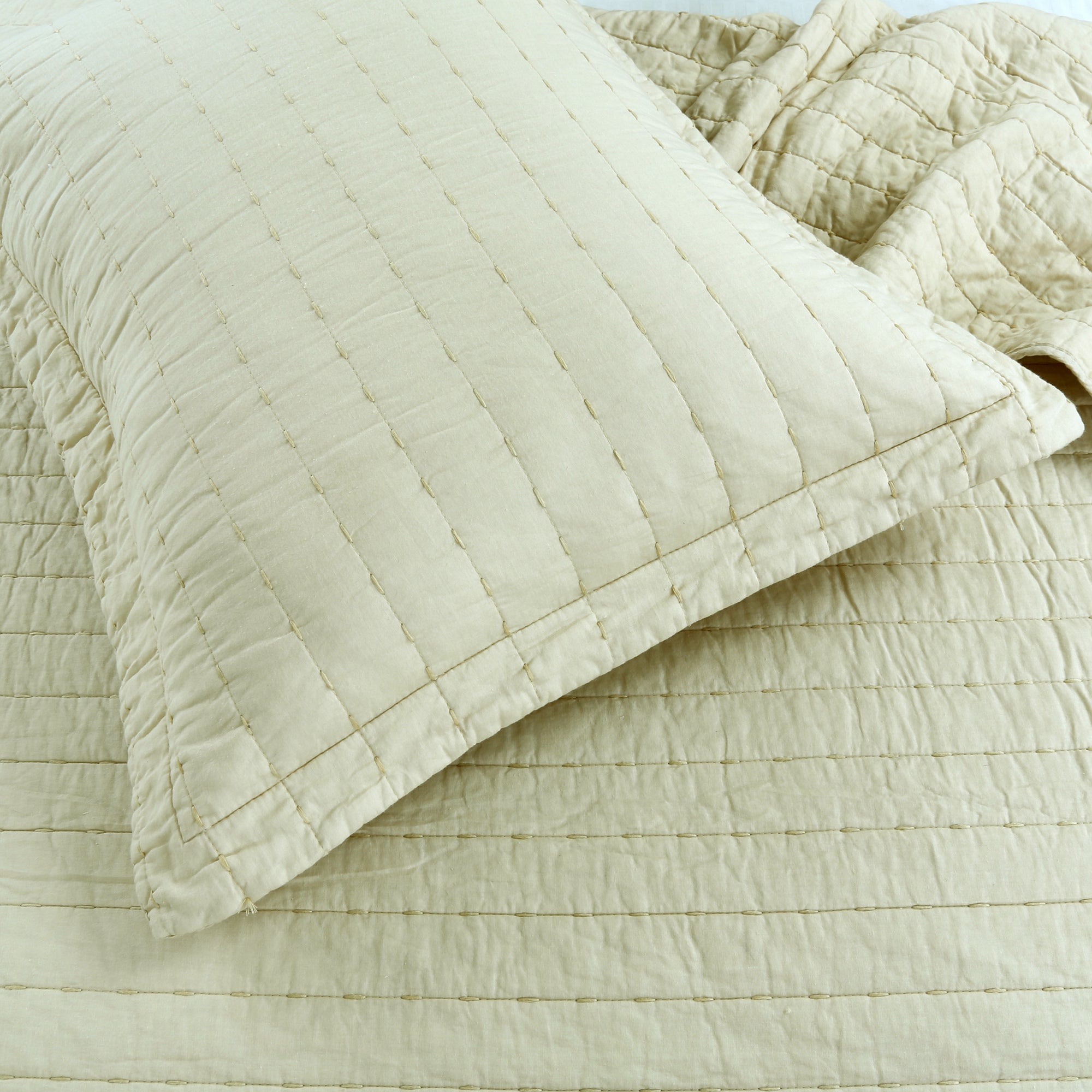 3 Piece 100% Cotton Quilt Set, Oversized Lightweight Channel Quilted Bedspread