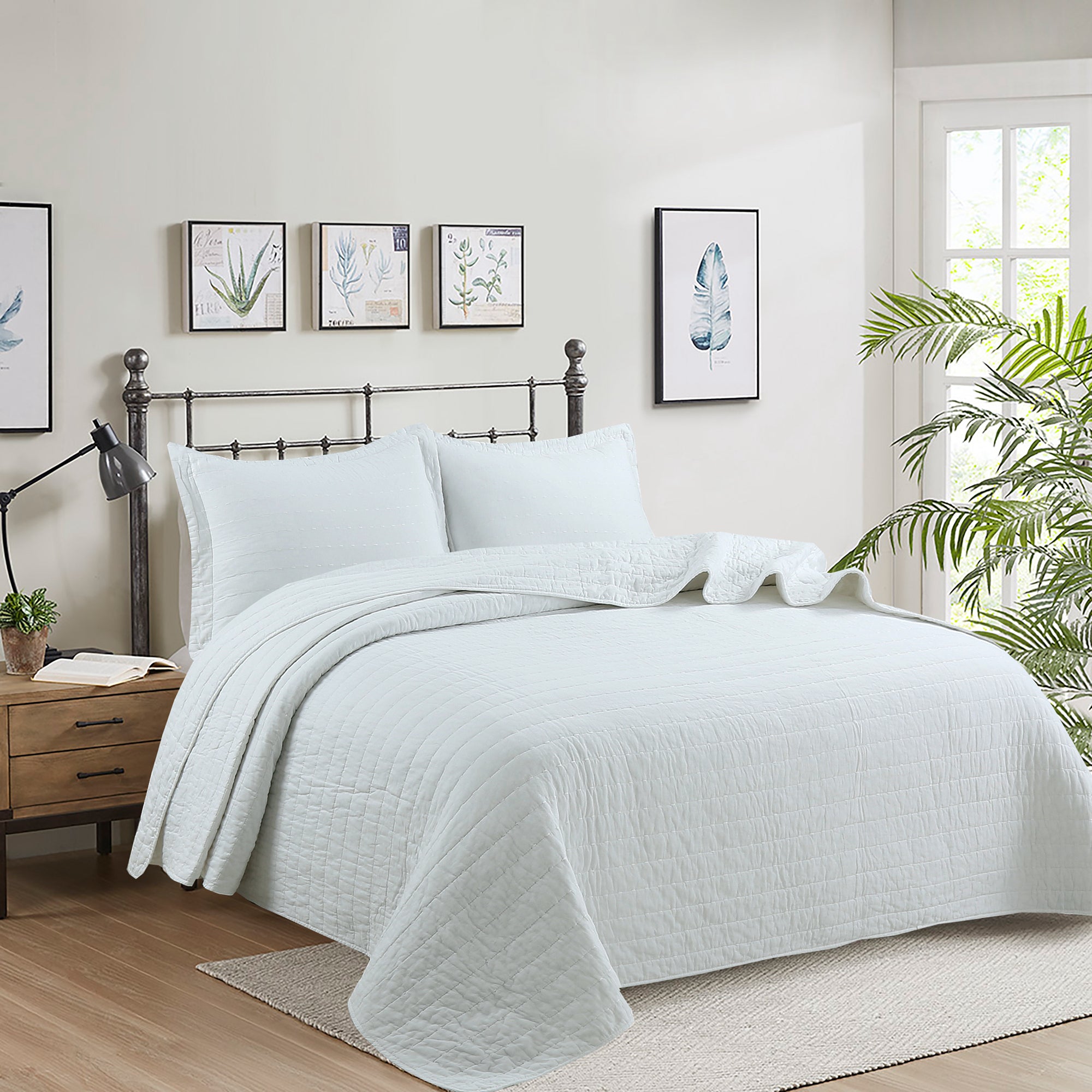 3 Piece 100% Cotton Quilt Set, Oversized Lightweight Channel Quilted Bedspread