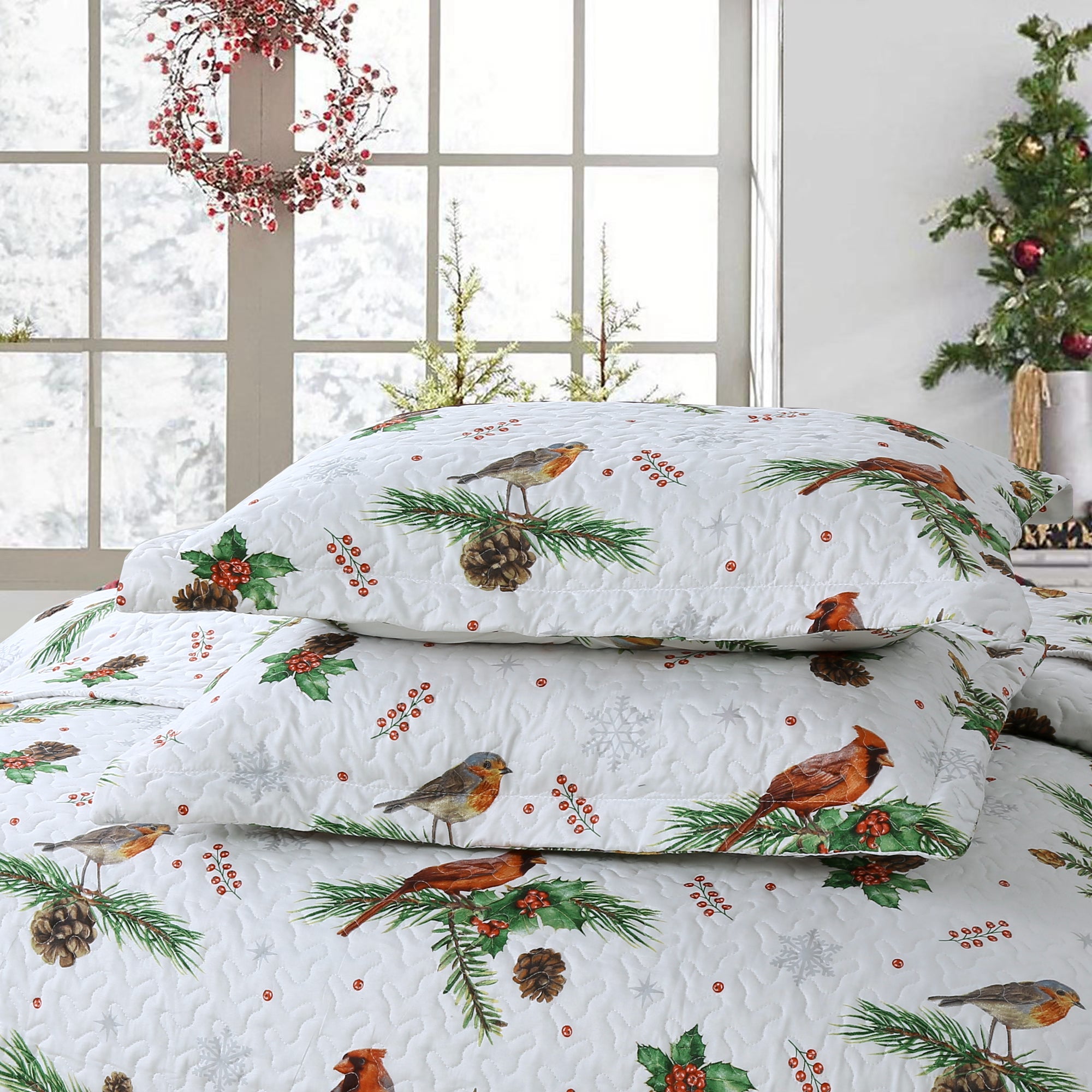 3 Piece Christmas Quilt Set, Red Cardinal Pinecone Bedspread C79
