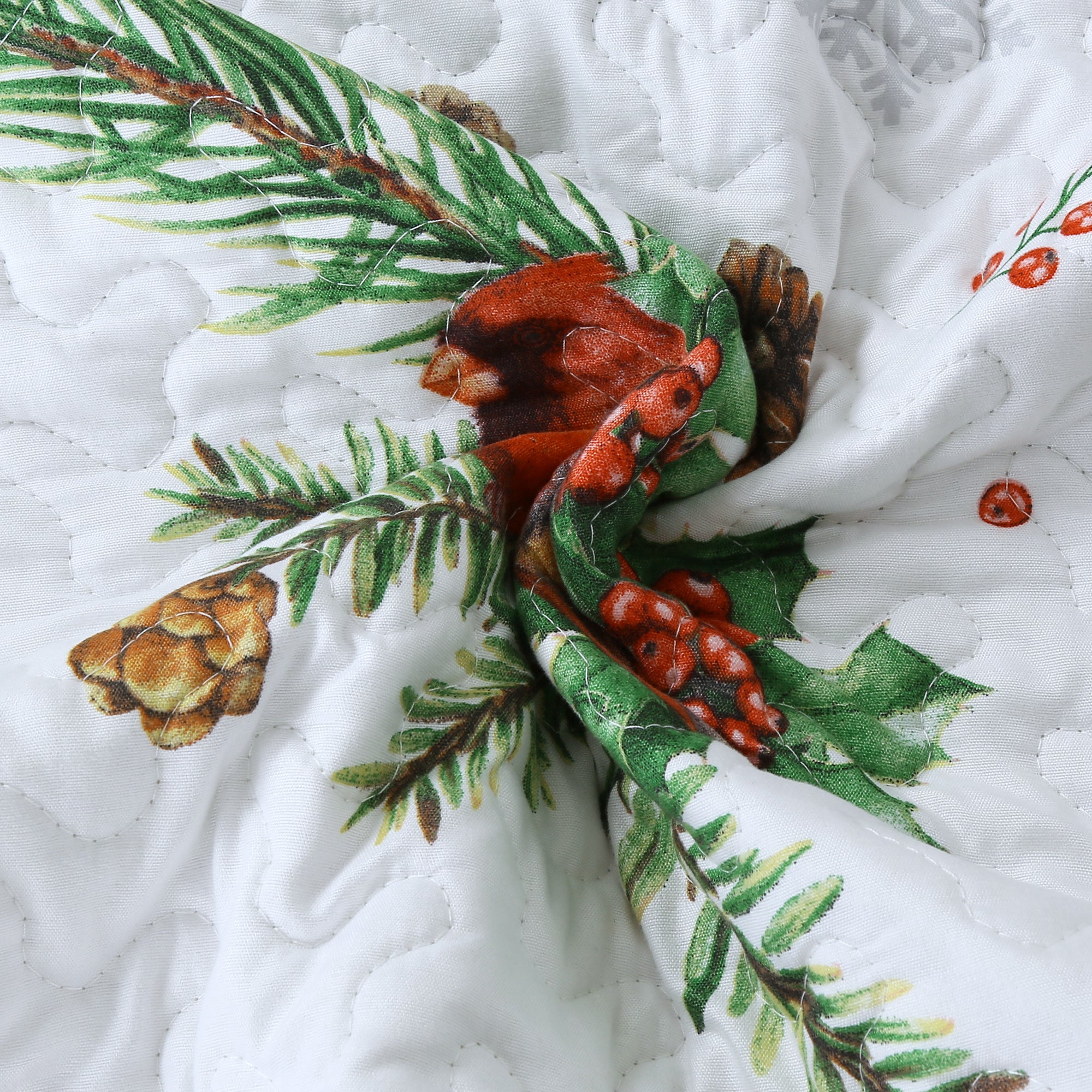 3 Piece Christmas Quilt Set, Red Cardinal Pinecone Bedspread C79