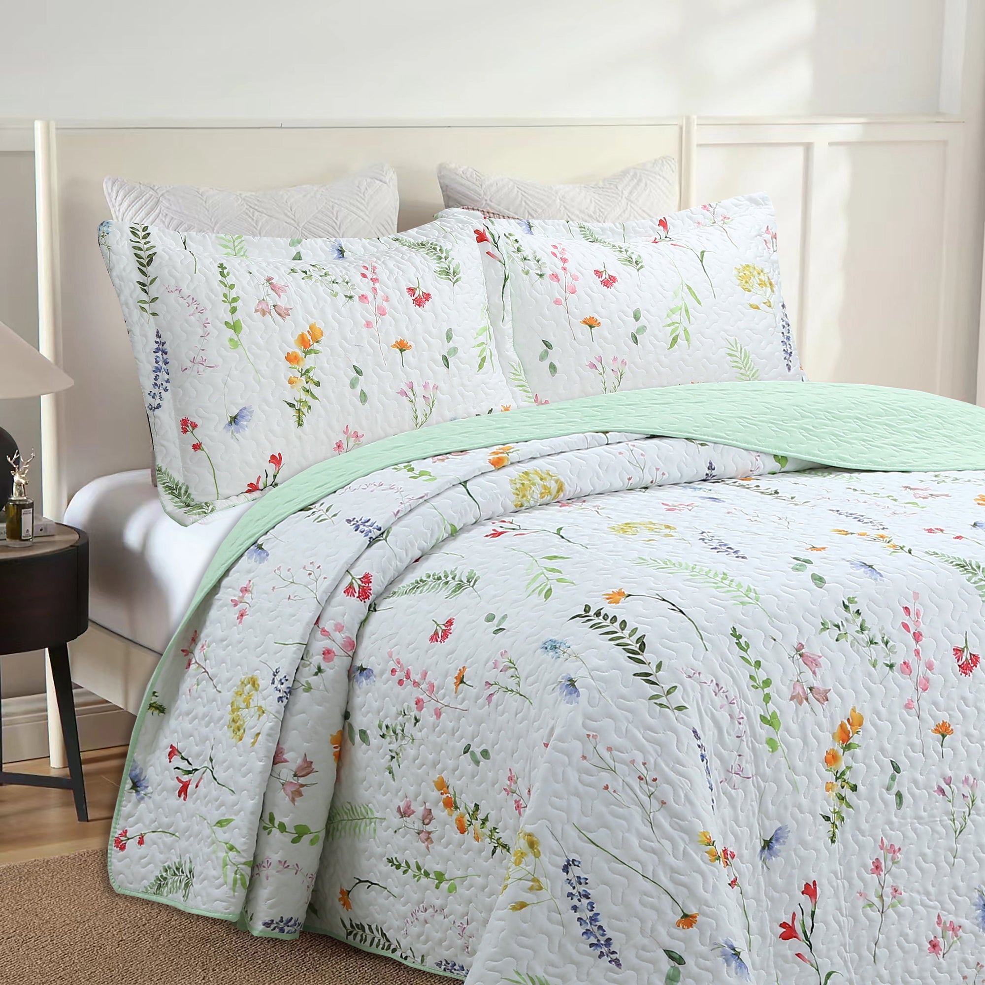3 Piece Botanical Floral Quilt Set – Lightweight Garden Flower Bedspread ME505