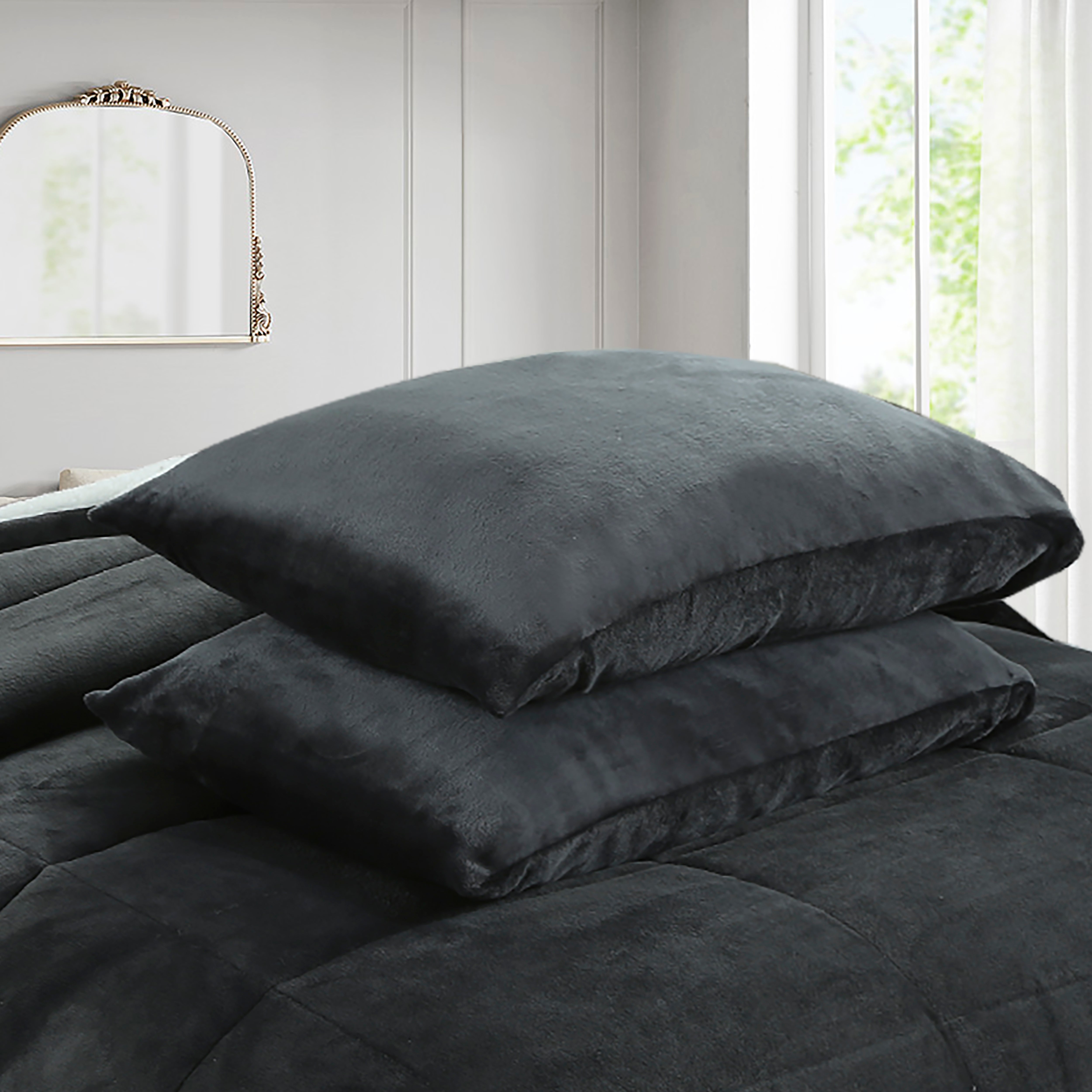 3 Piece Soft Cozy Plush Solid Color Comforter Set