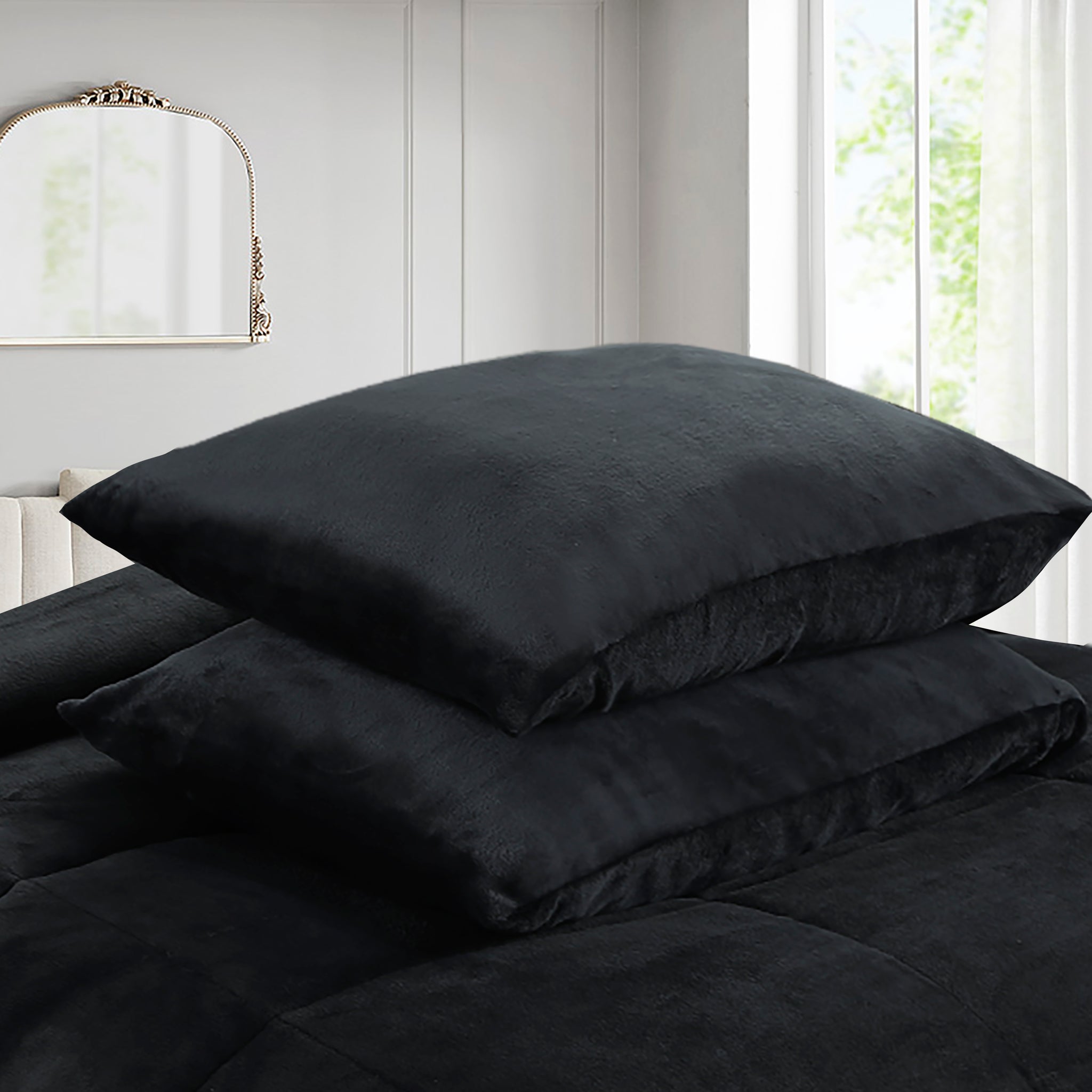 Soft Micromink Sherpa Comforter Set, 3-Piece Comforter Set – Fluffy Ultra Cozy, Warm, and Plush Reversible Comforter with 2 Pillowcase, Queen/King Size
