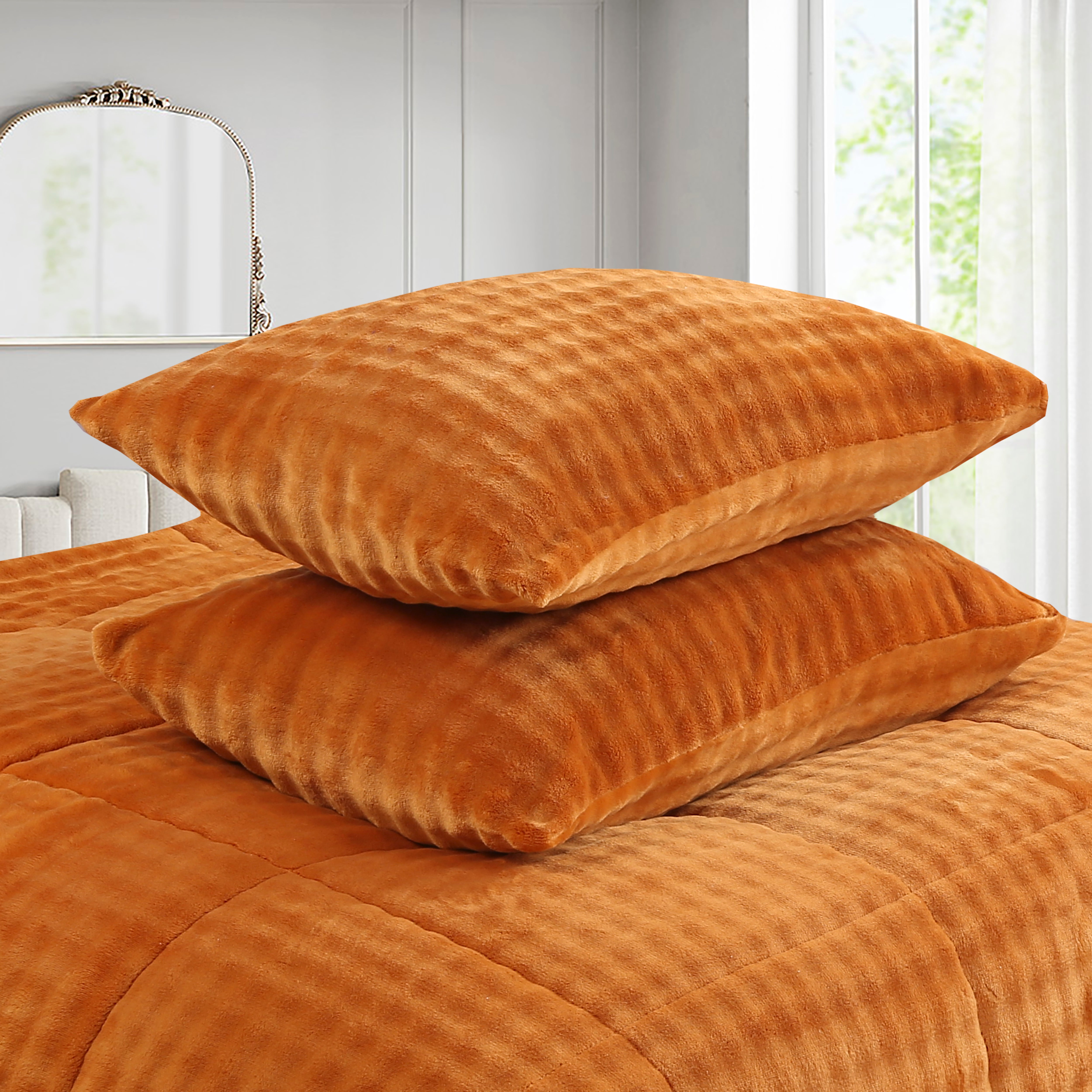 3 Piece Plush Flannel Comforter Set – Soft Bubble Velvet