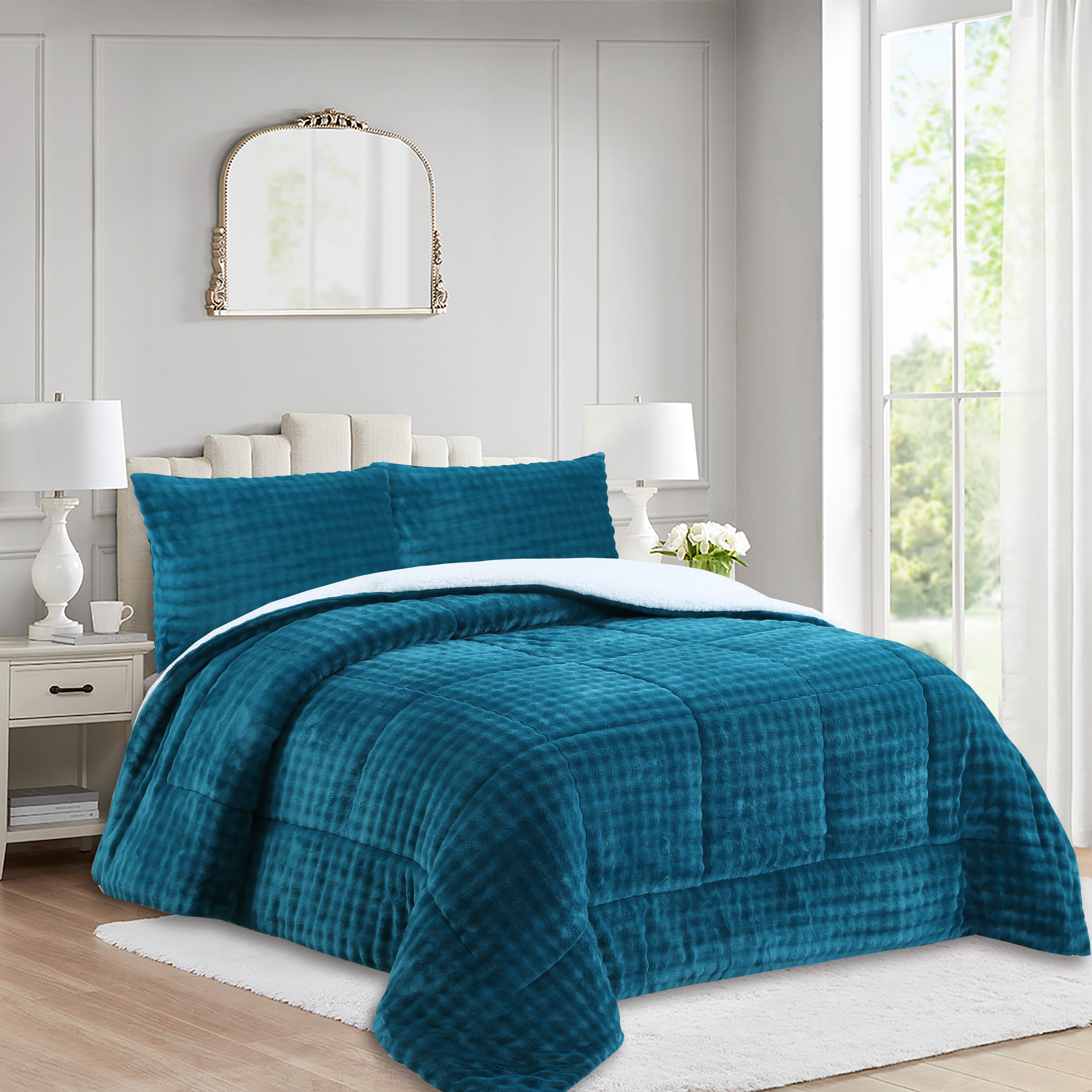 3 Piece Plush Flannel Comforter Set – Soft Bubble Velvet