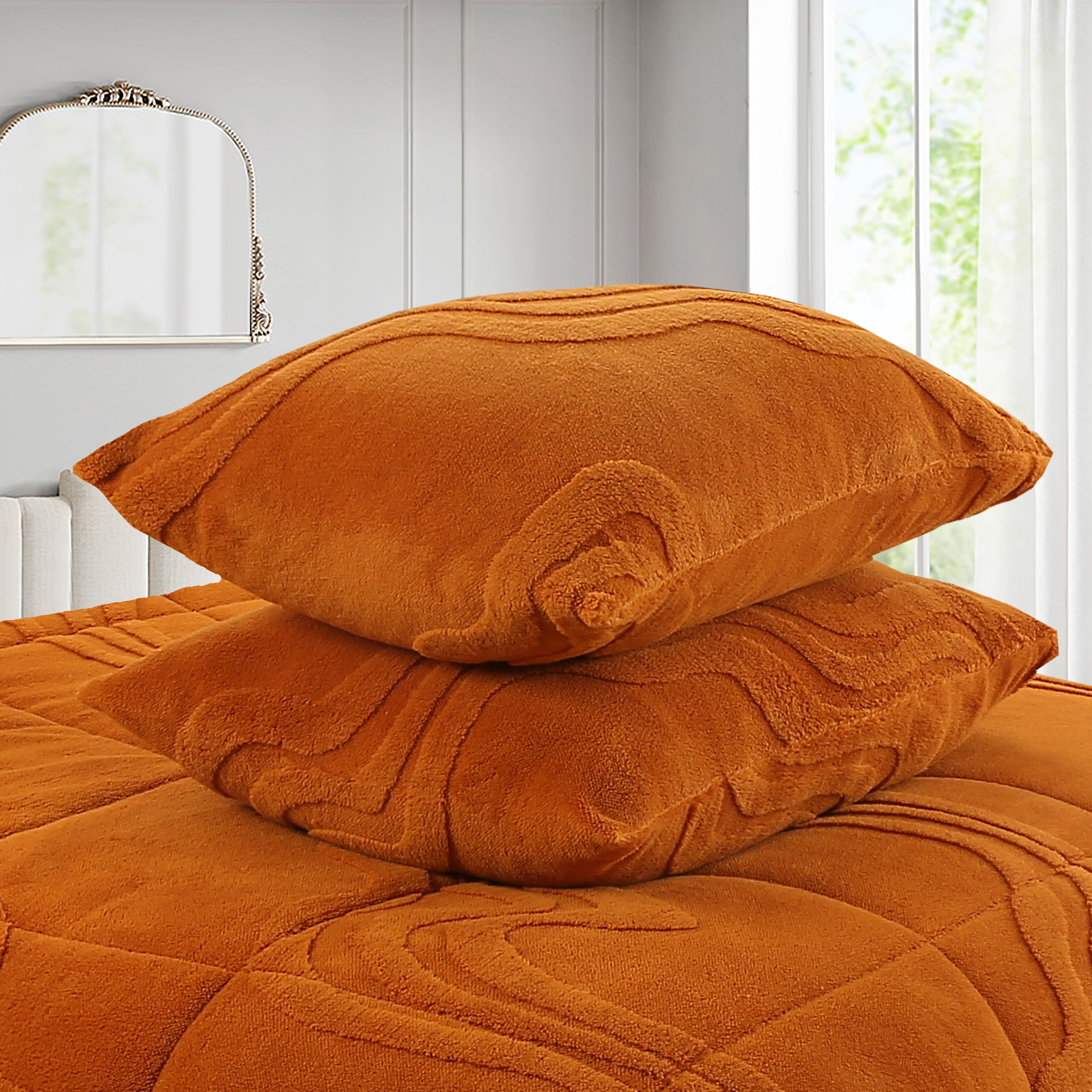 Luxury 3 Piece Wave Jacquard Plush Comforter Set MEW