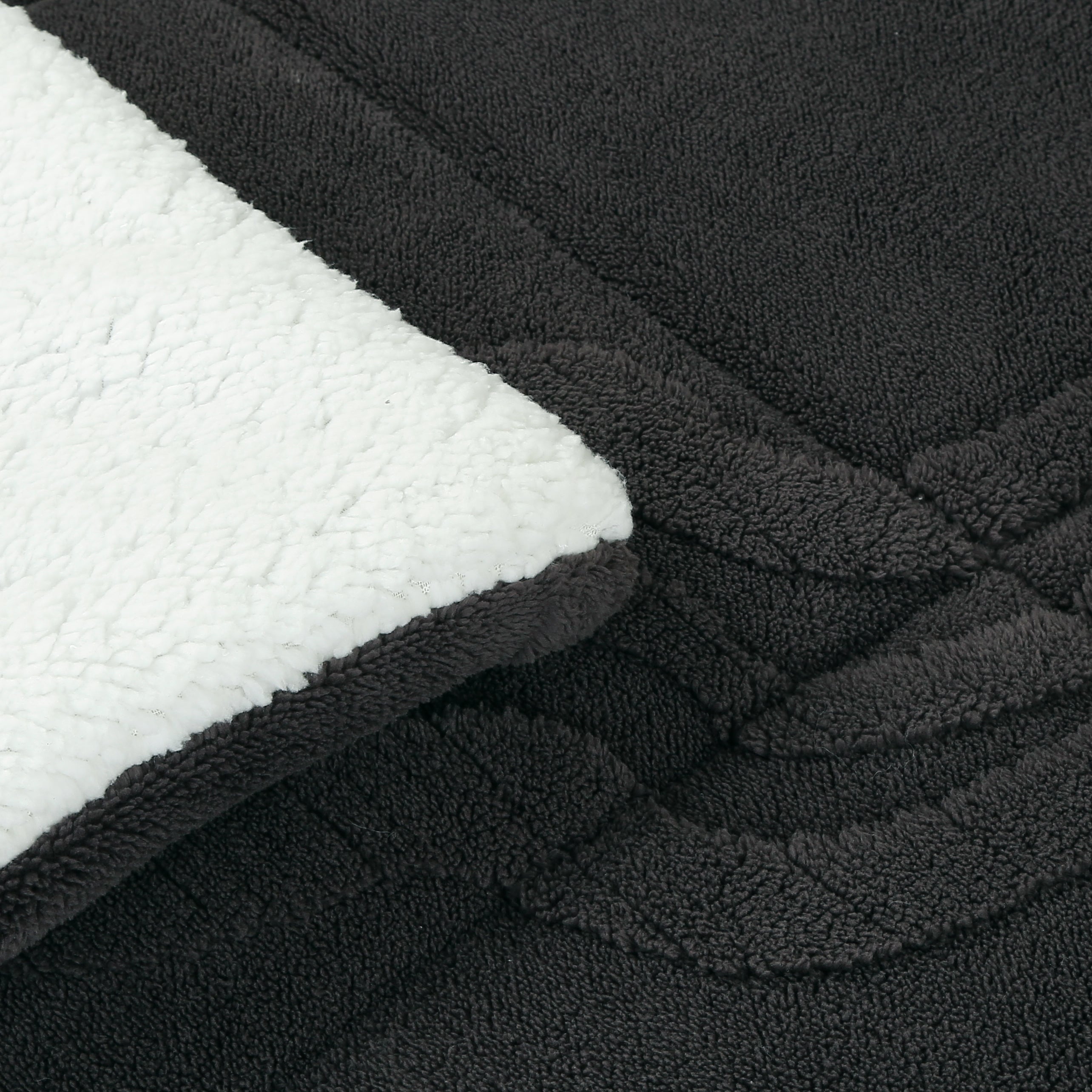 Luxury 3 Piece Wave Jacquard Plush Comforter Set MEW