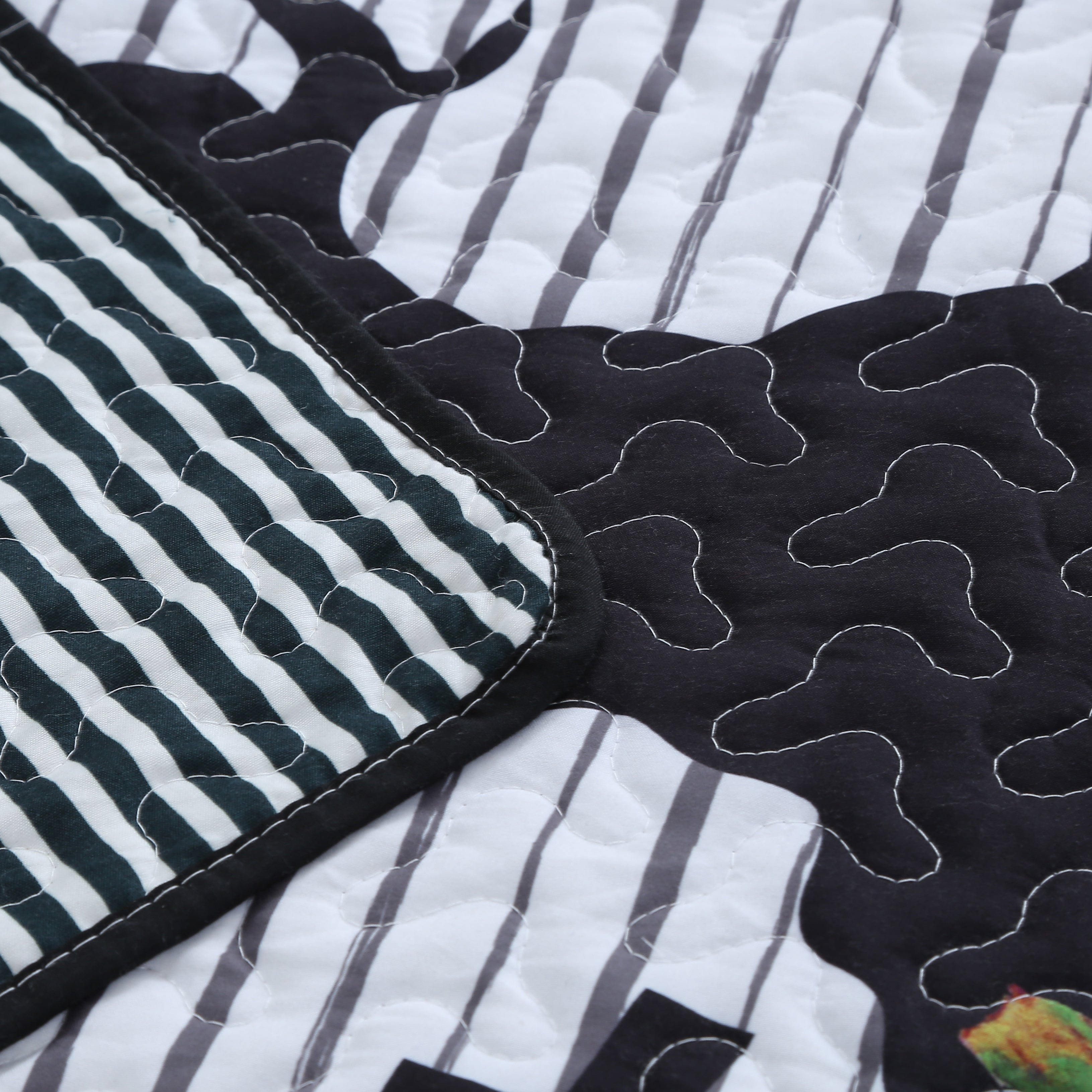 3 Piece Polyester Halloween Quilt Set – Pumpkin Haunted Night Bedspread ME511