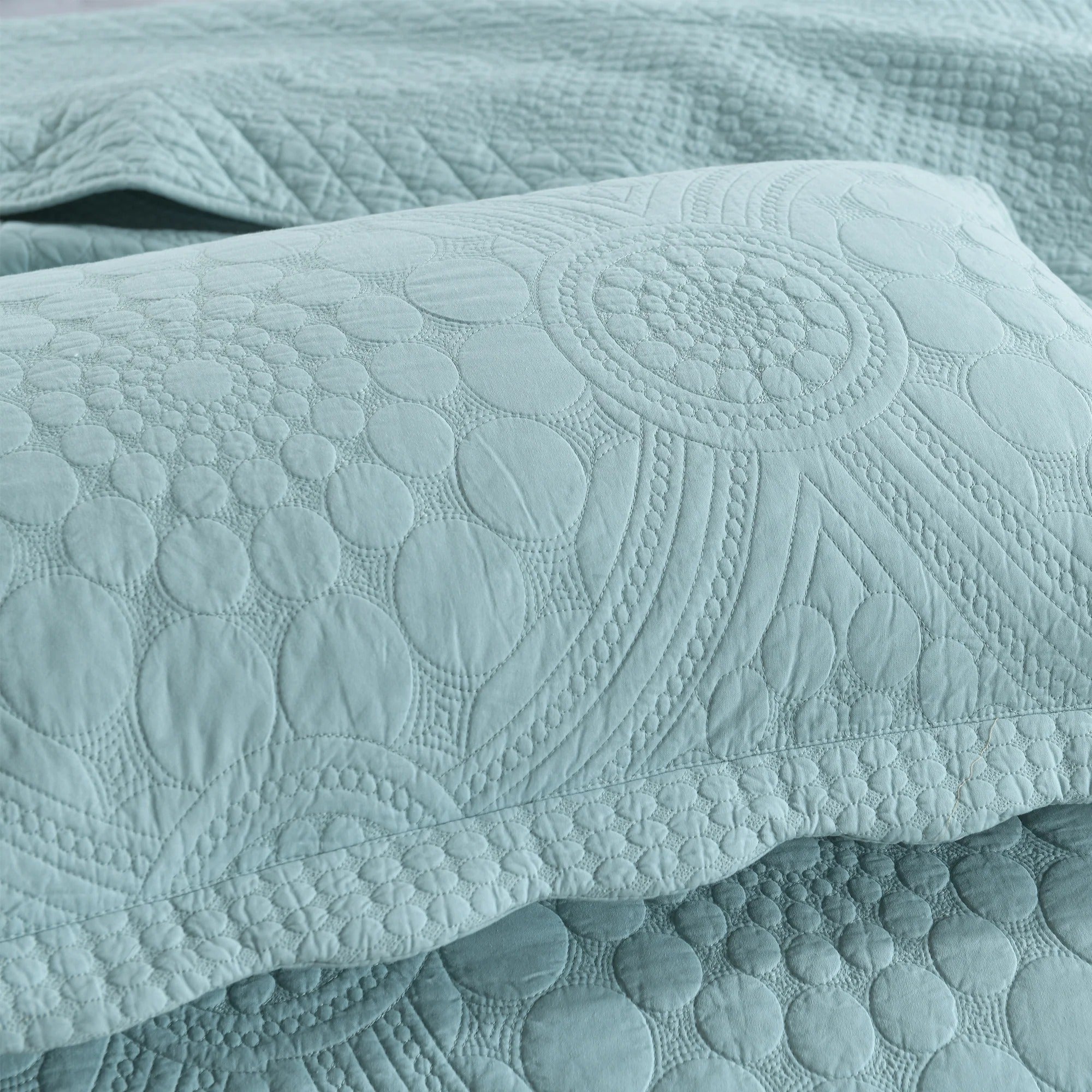 3 Pcs 100% Cotton Embroidered Quilt Bedspread Set, Queen & King Sizes