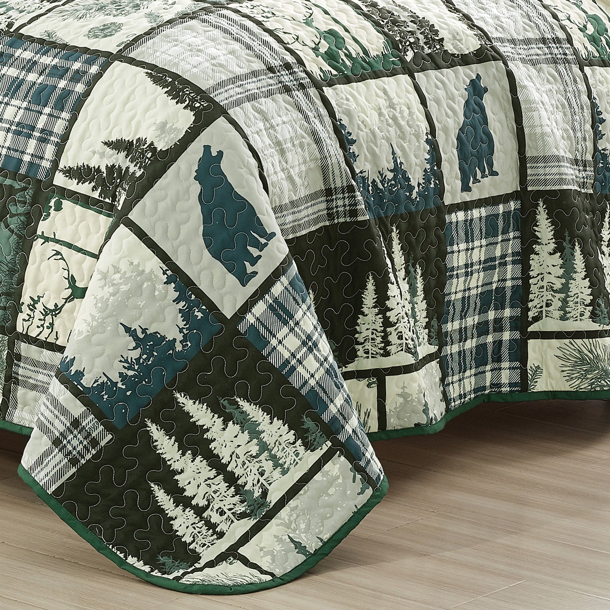 3 Piece Rustic Lodge Quilt Set - Bear Forest Plaid Bedspread 22672