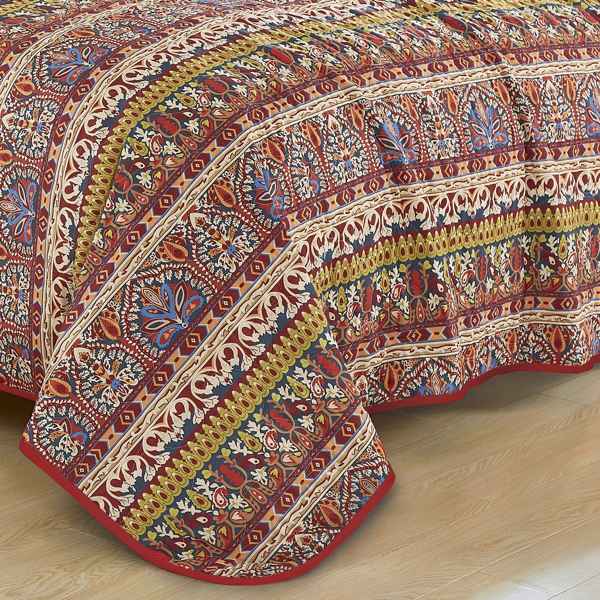 3-Piece Cozy Bohemian Reversible Quilt Bedspread Set in Bold Multicolor Pattern JB22785