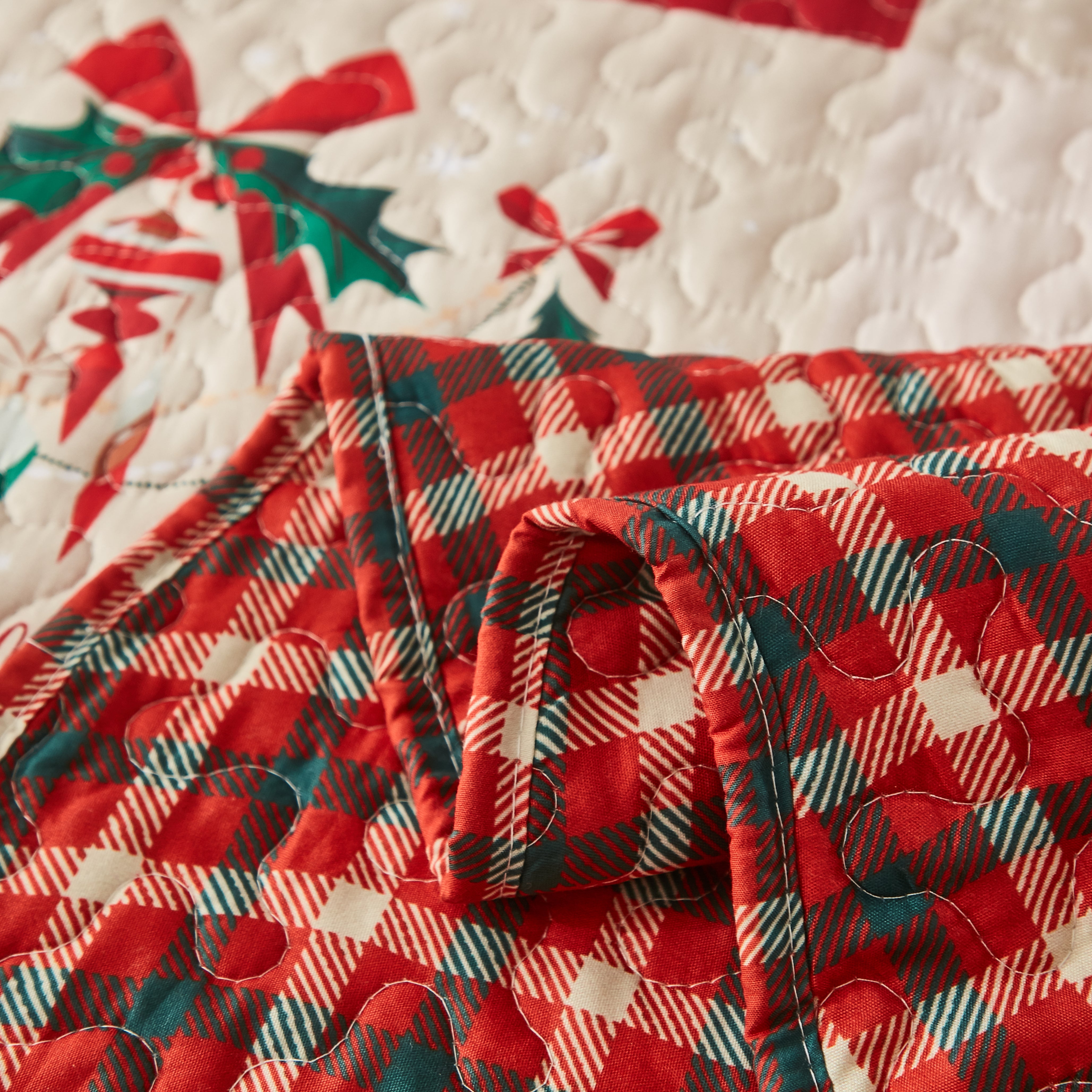 3 Piece Christmas Holiday Quilt Set Patchwork Winter Bedspread B023