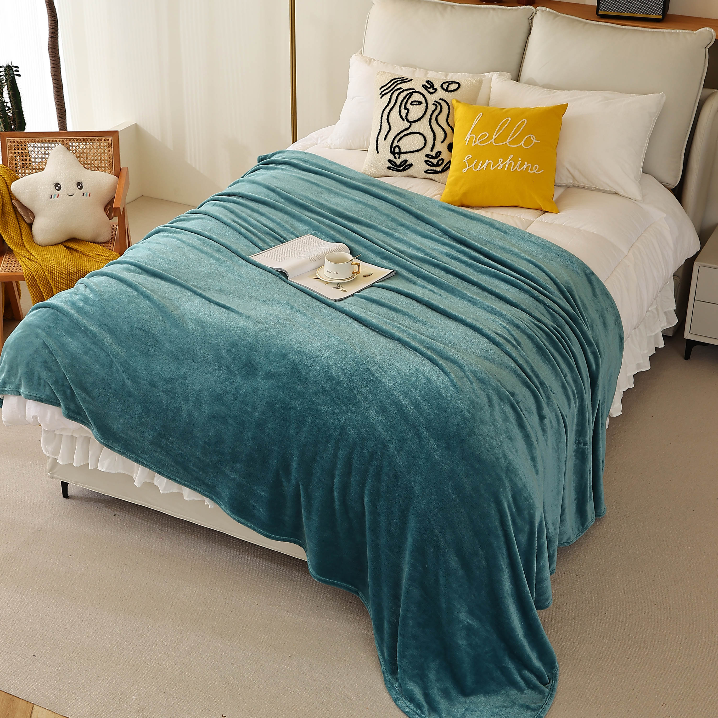 King Size Flannel Fleece Throw Blanket 240GSM Soft Lightweight Plush Cozy Bed Blanket 102 x 90 Inches