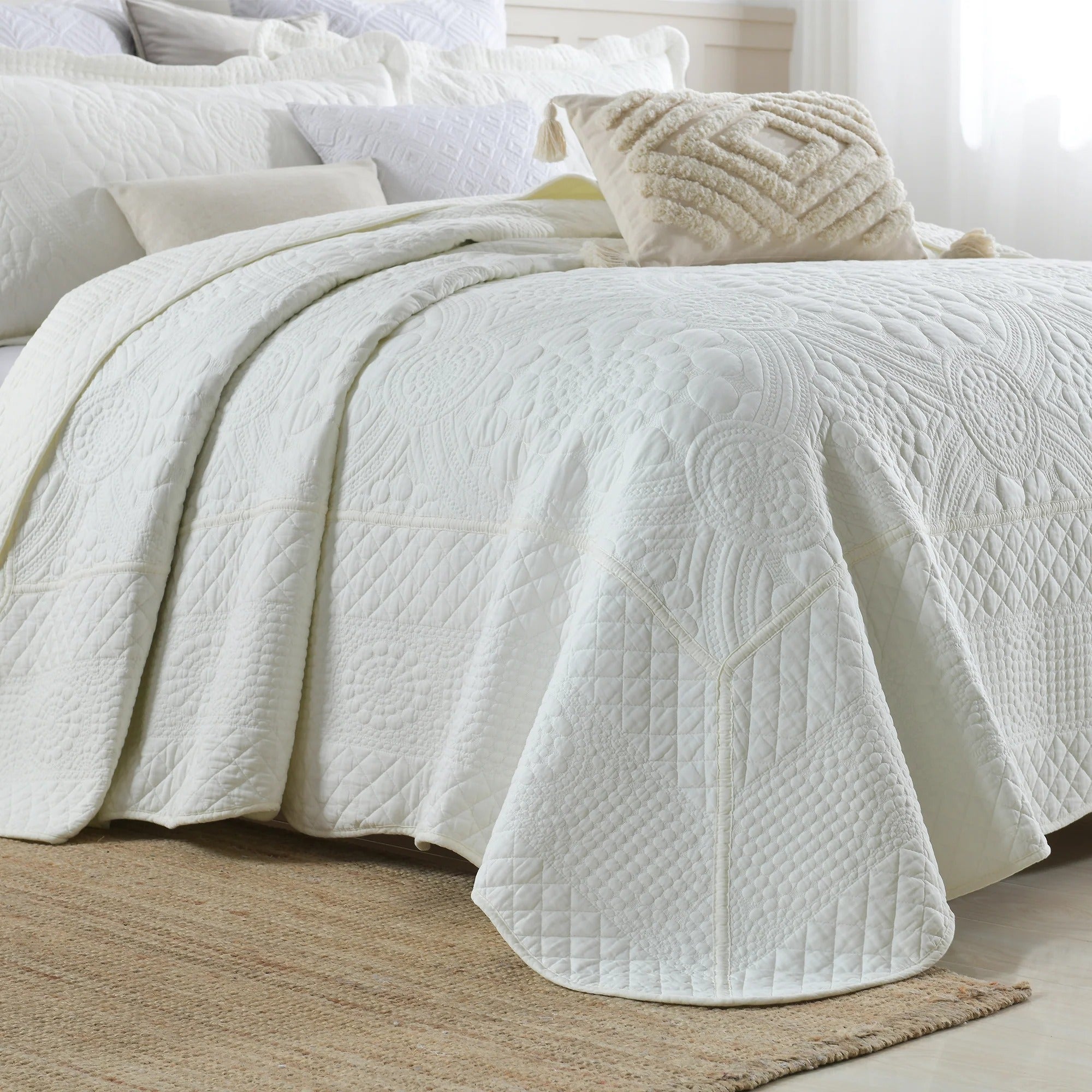 3 Pcs 100% Cotton Embroidered Quilt Bedspread Set, Queen & King Sizes