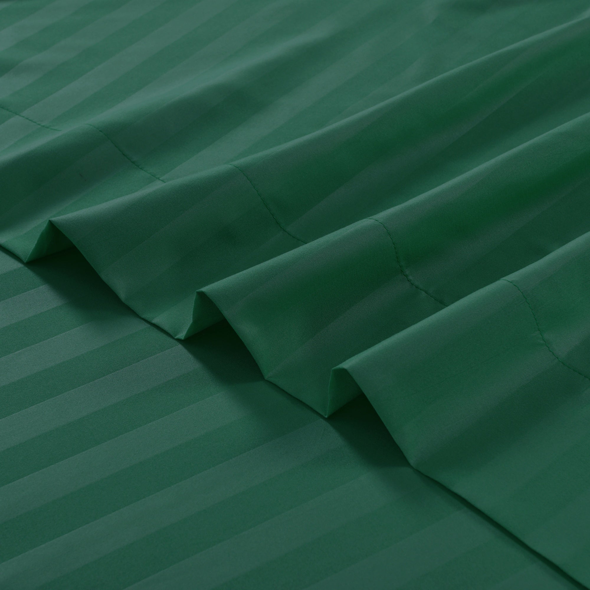 3/4 Pcs Luxury Stripe Bed Sheets Set 35000