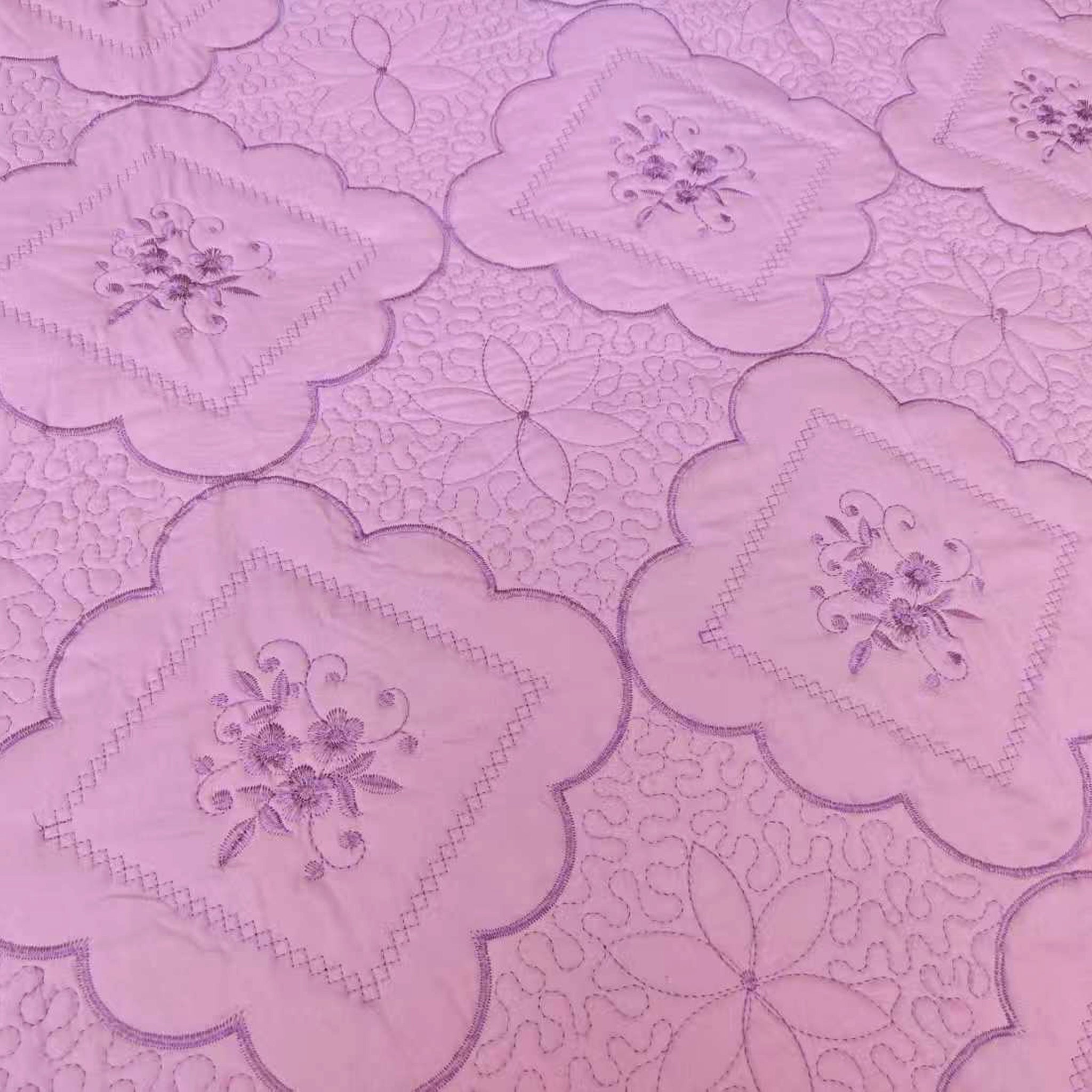 3 Piece Floral Embroidered Quilted Bedspread-Beautiful Stitching- Lightweight Bedspread Set Queen/King Size