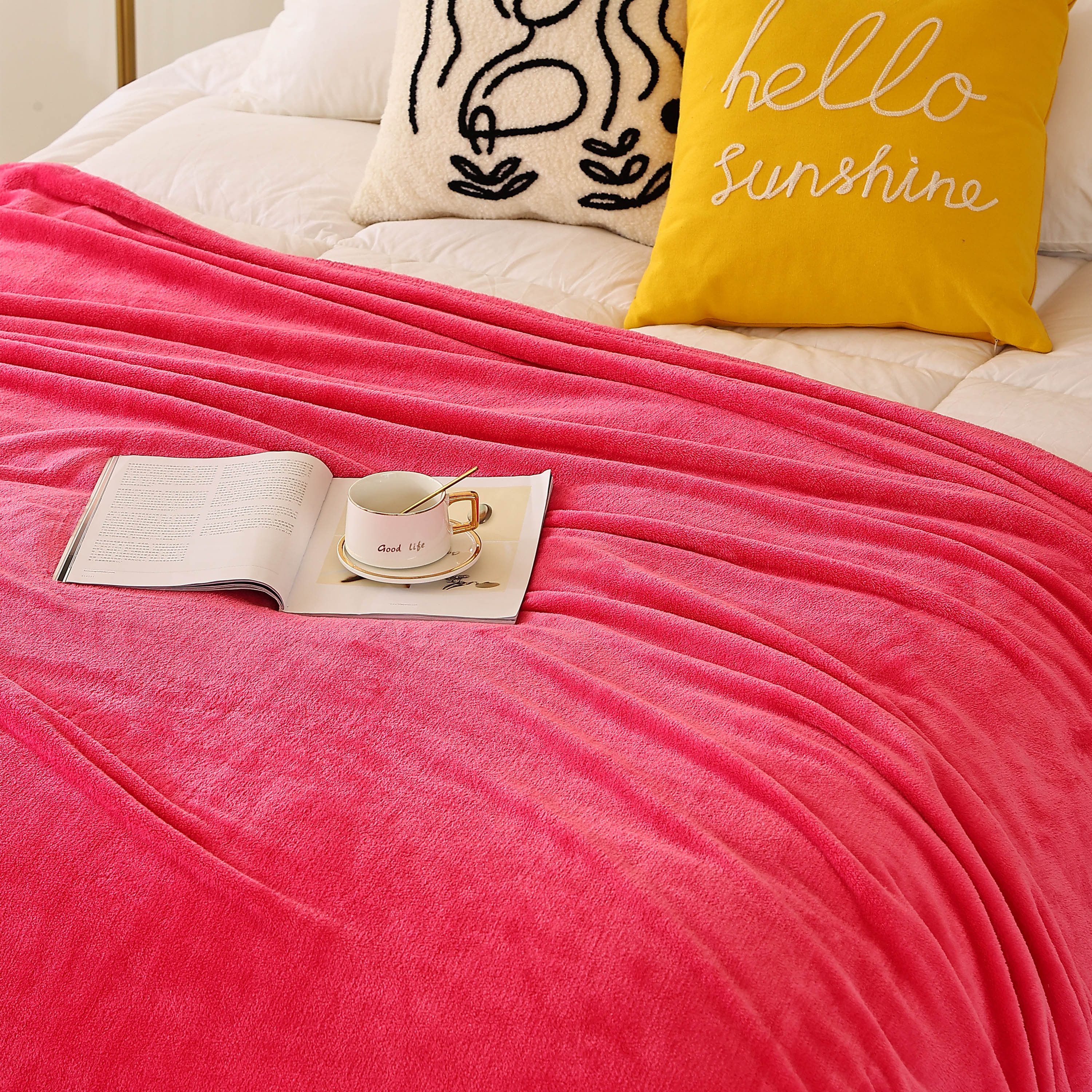 King Size Flannel Fleece Throw Blanket 240GSM Soft Lightweight Plush Cozy Bed Blanket 102 x 90 Inches