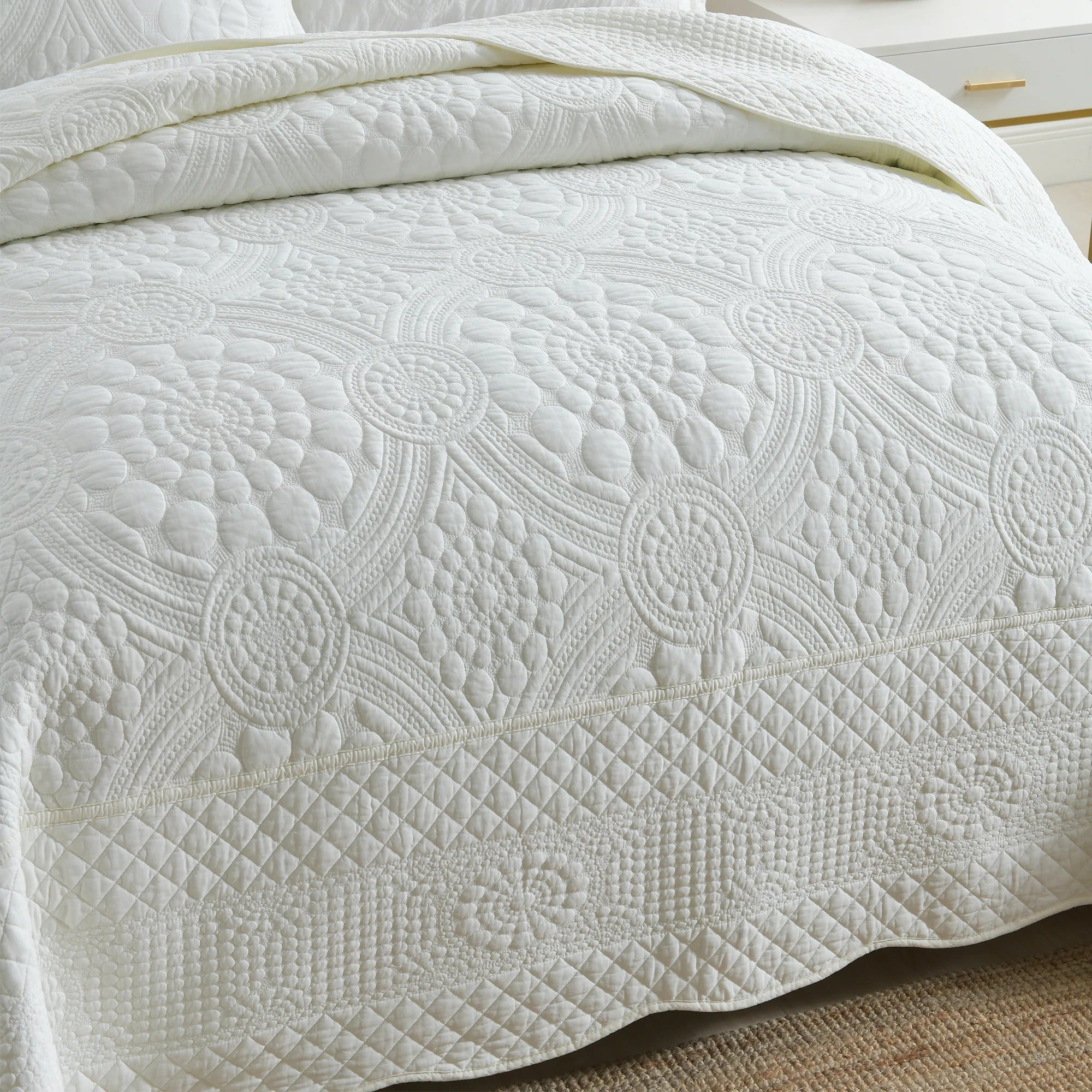 3 Pcs 100% Cotton Embroidered Quilt Bedspread Set, Queen & King Sizes