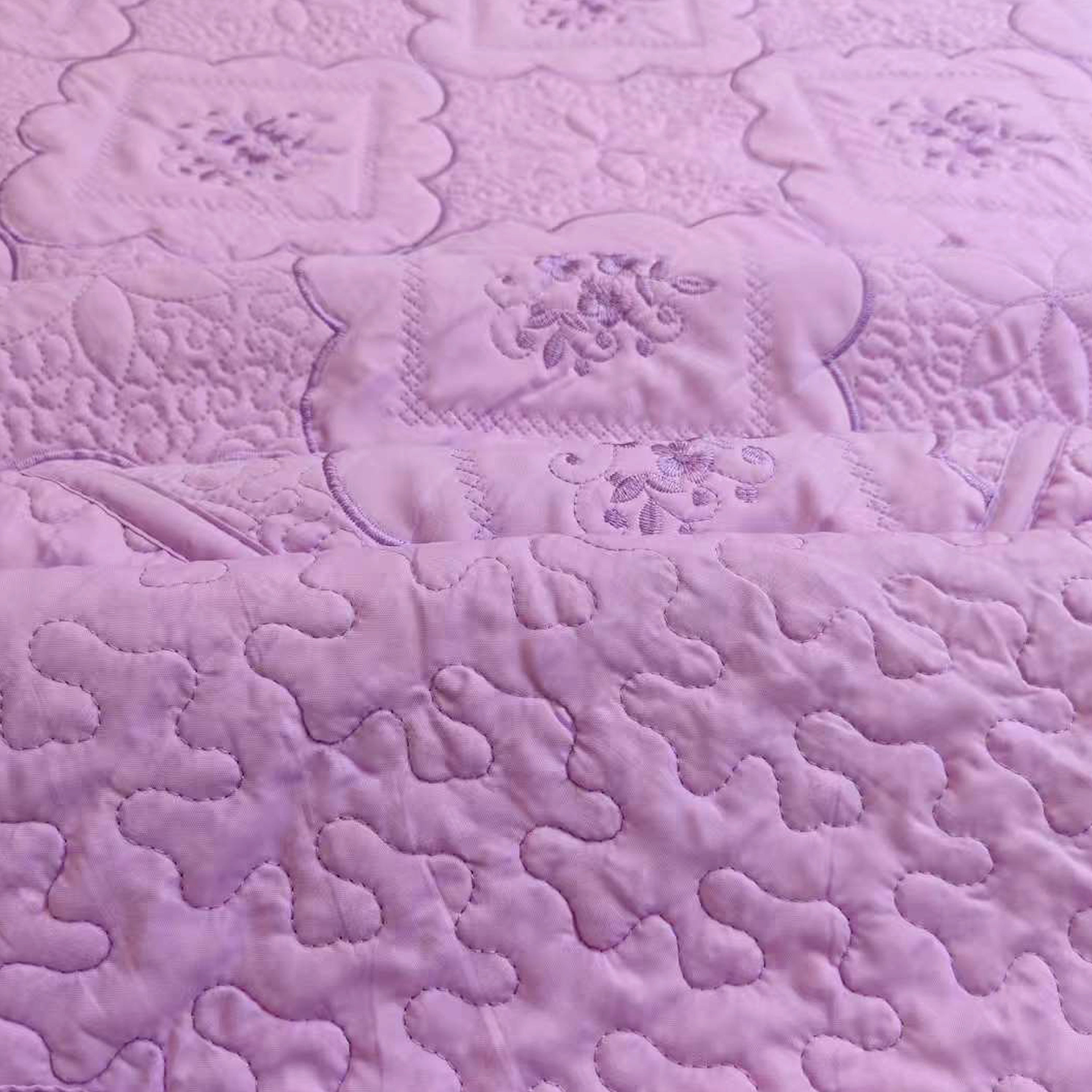 3 Piece Floral Embroidered Quilted Bedspread Set