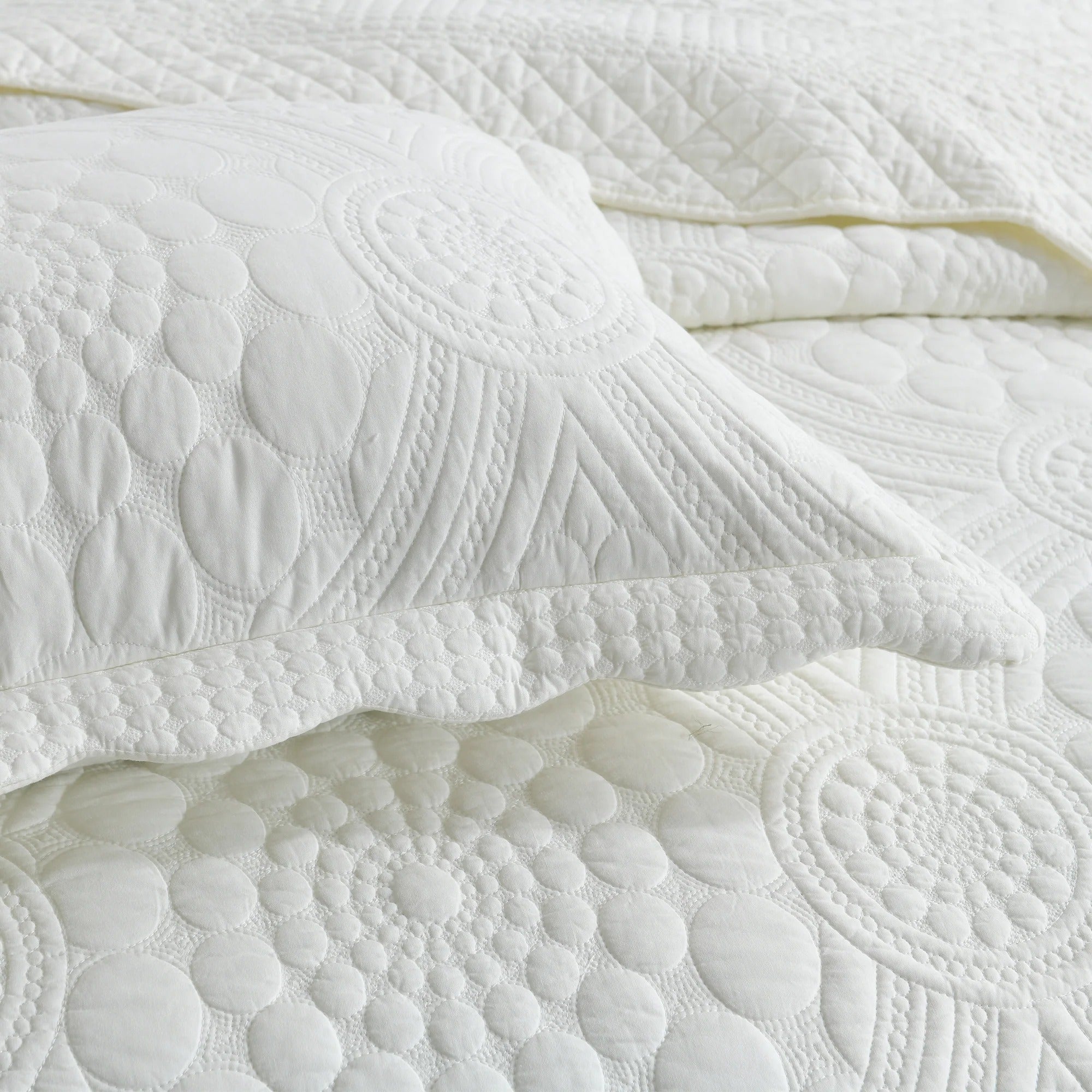 3 Pcs 100% Cotton Embroidered Quilt Bedspread Set, Queen & King Sizes