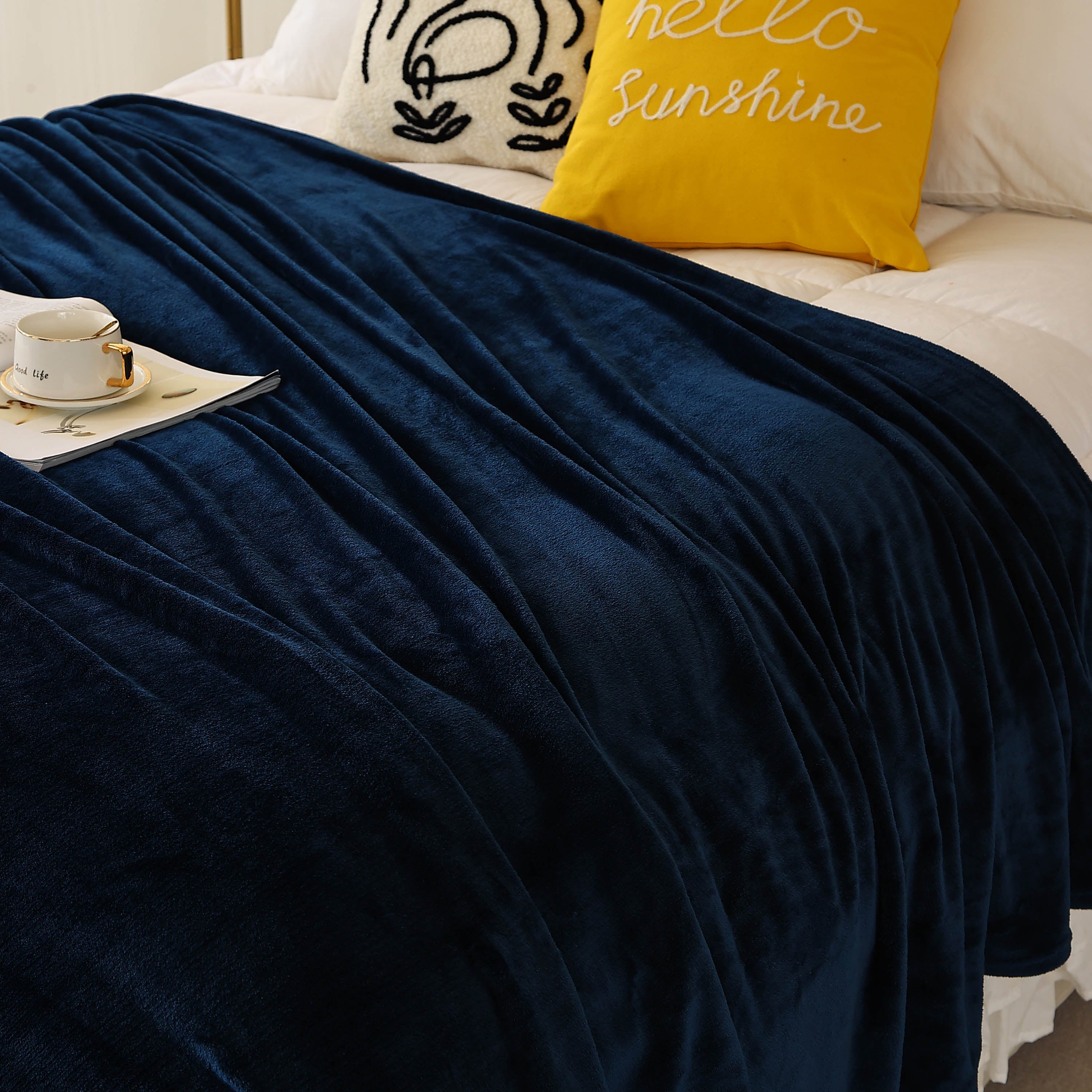 King Size Flannel Fleece Throw Blanket 240GSM Soft Lightweight Plush Cozy Bed Blanket 102 x 90 Inches