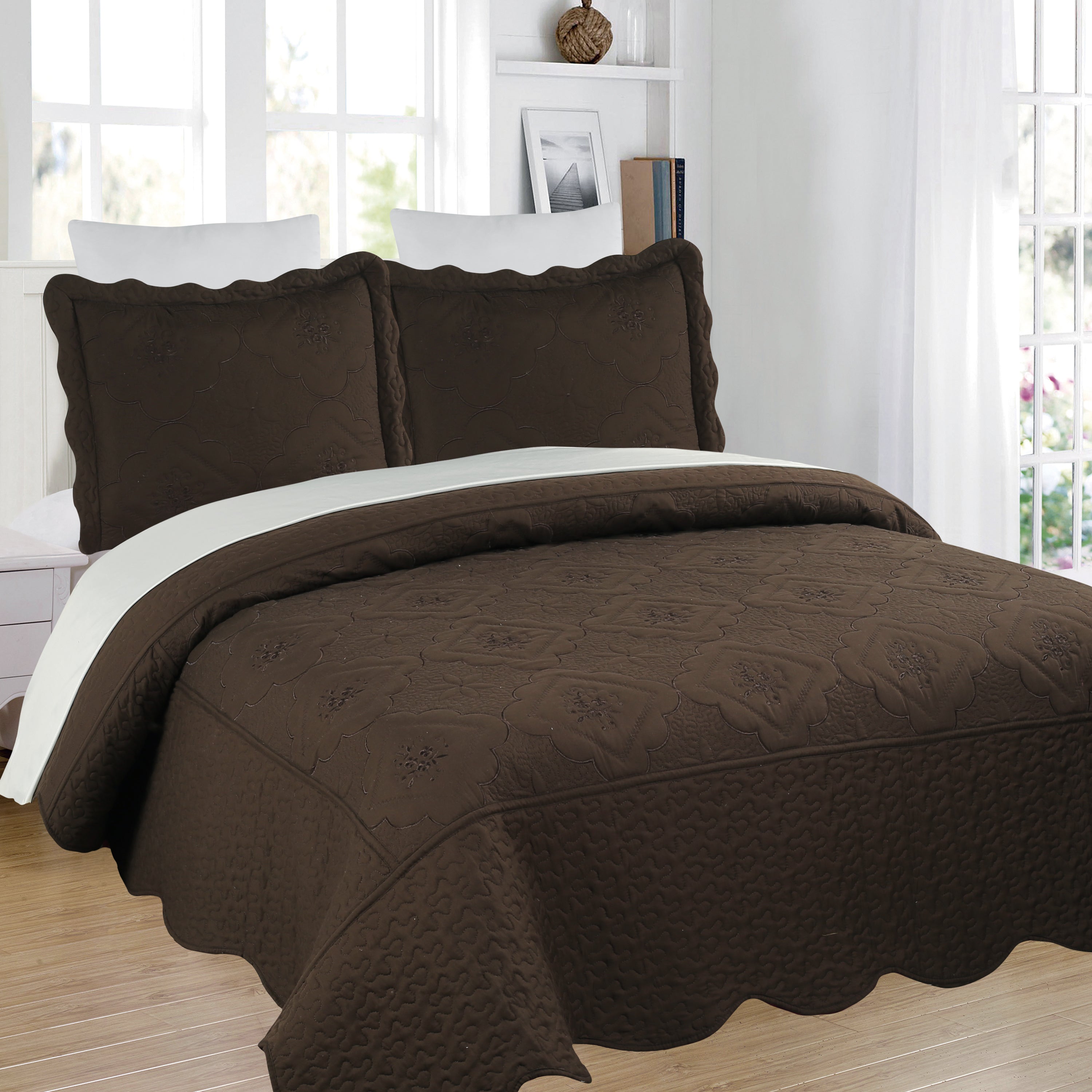 3 Piece Floral Embroidered Quilted Bedspread Set
