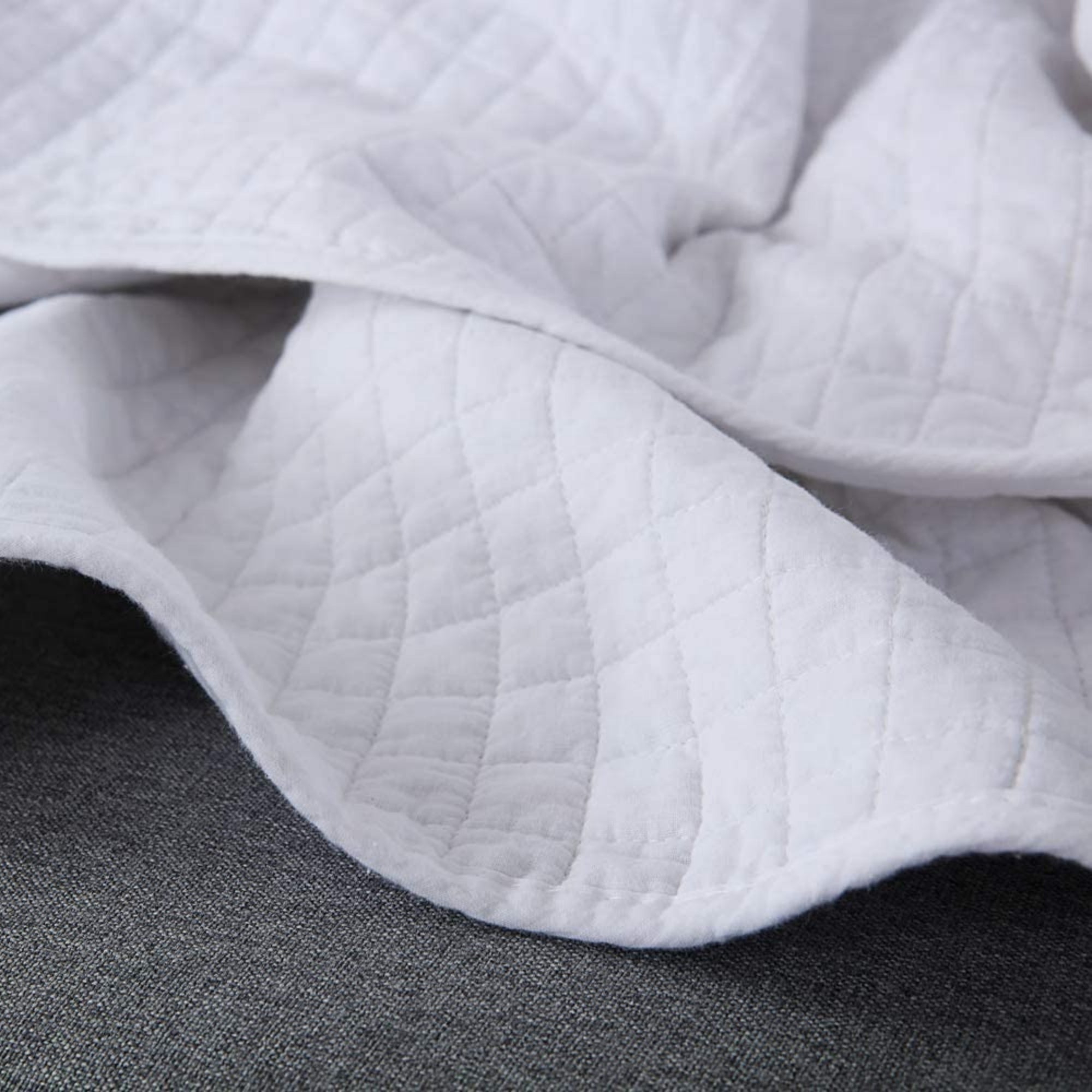 100% Cotton Quilted Throw Blanket Soft Decorative Couch Sofa Cover Lightweight Bed Throw