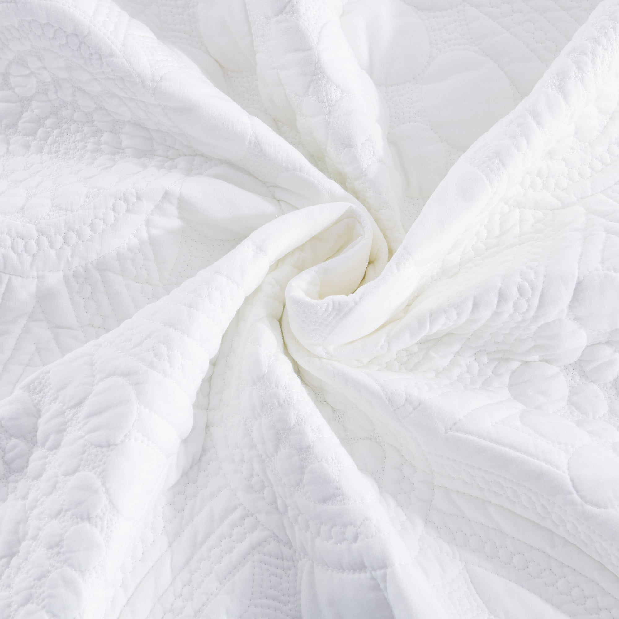 3 Piece 100% Cotton Embroidered Quilt Set – Elegant Matelassé Bedspread