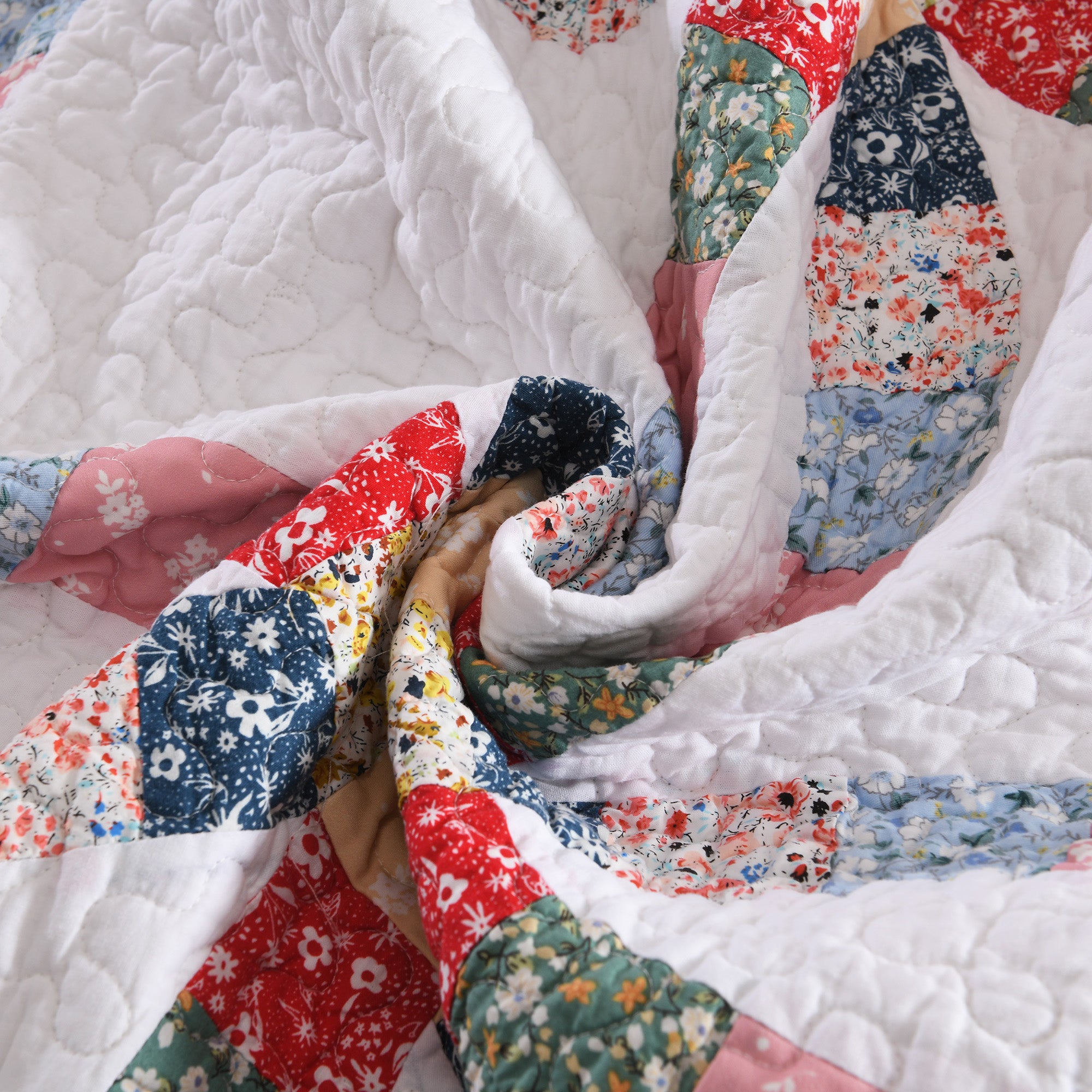 3 Piece 100% Cotton Double-Ring Patchwork Quilt Bedspread Set CP325