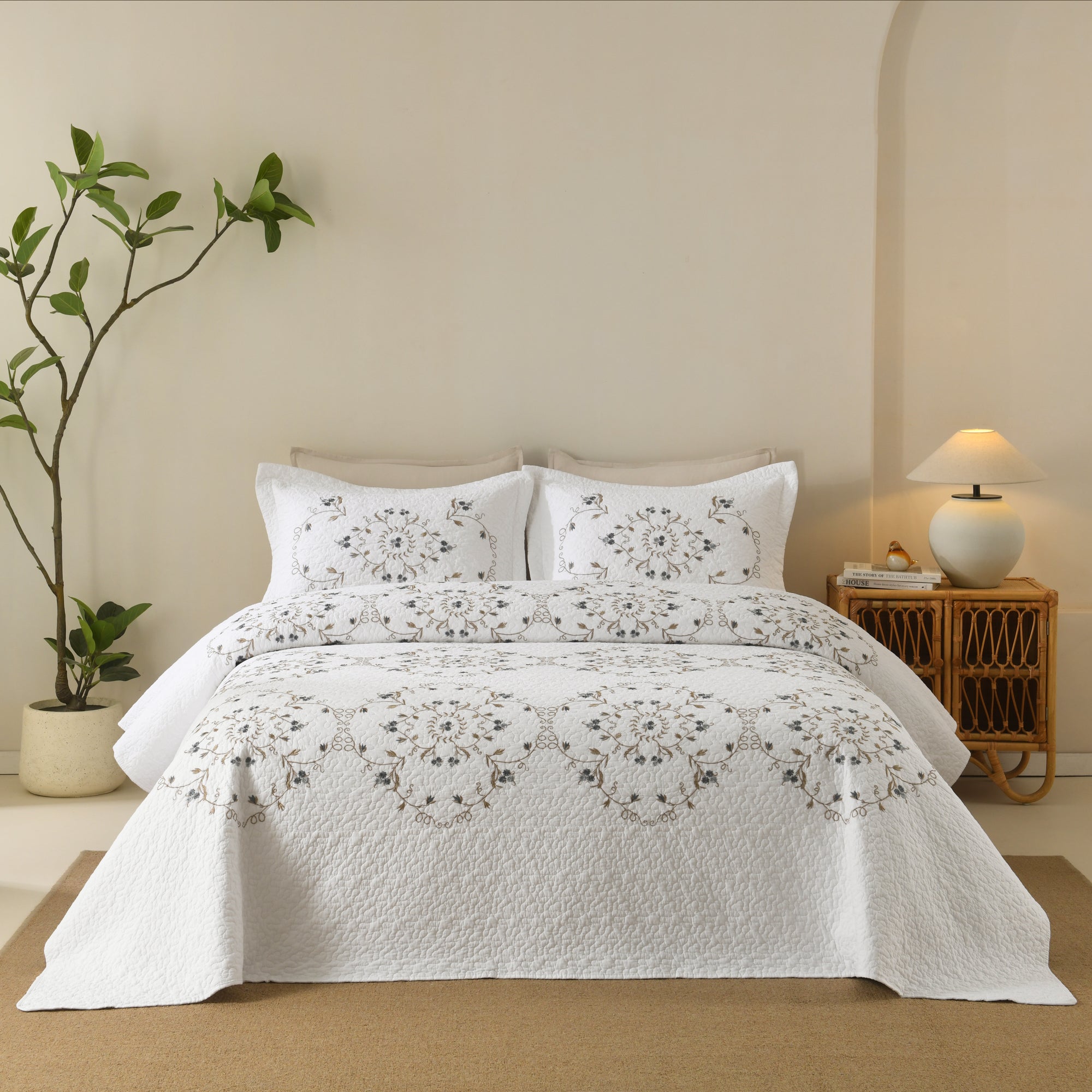 3 Piece Cotton Cover Floral Embroidered Quilt Set - Vintage Cottage Bedspread ME523