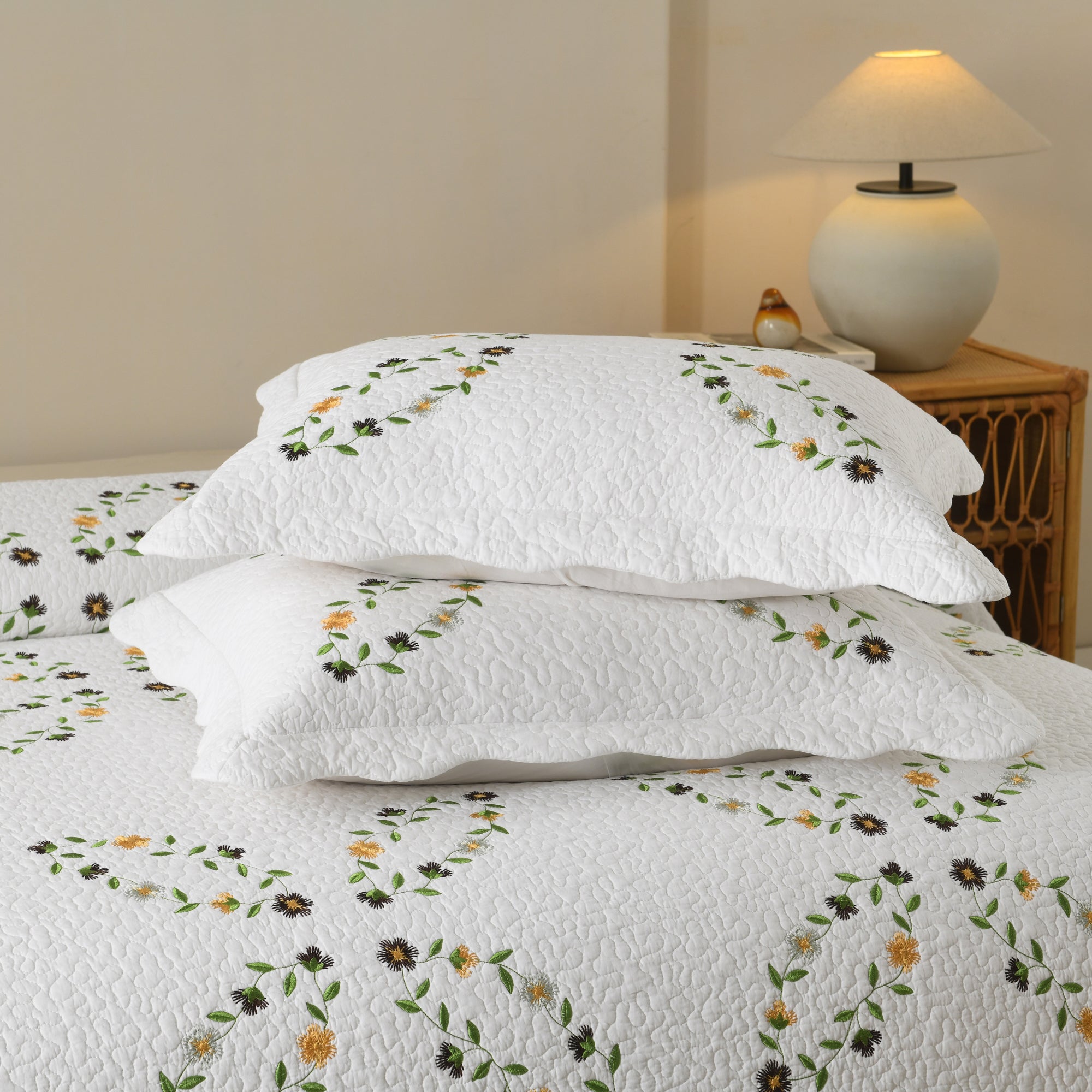 3 Piece 100% Cotton Cover Floral Vine Embroidered Cottage Quilt Bedspread Set ME525