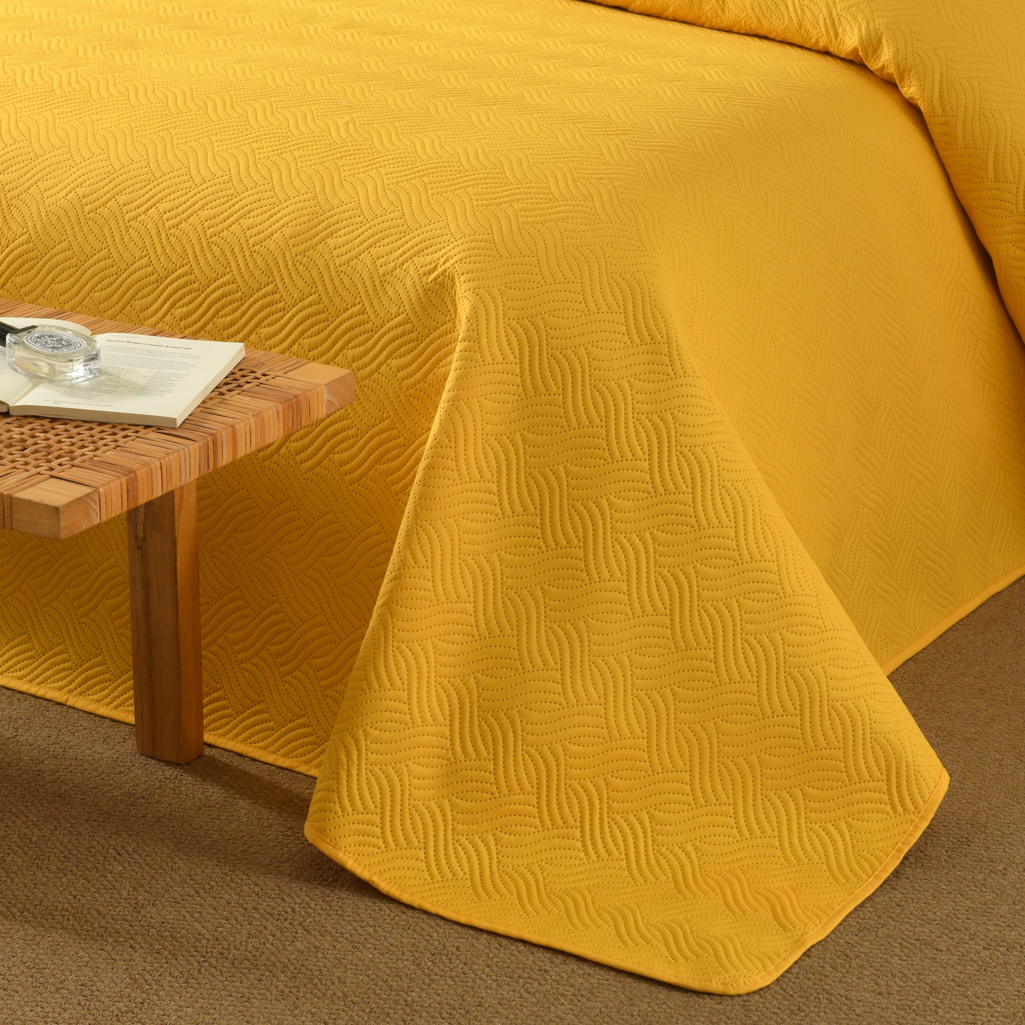 100% Polyester Ultrasonic Quilted Lightweight Quilt Bedspread Set