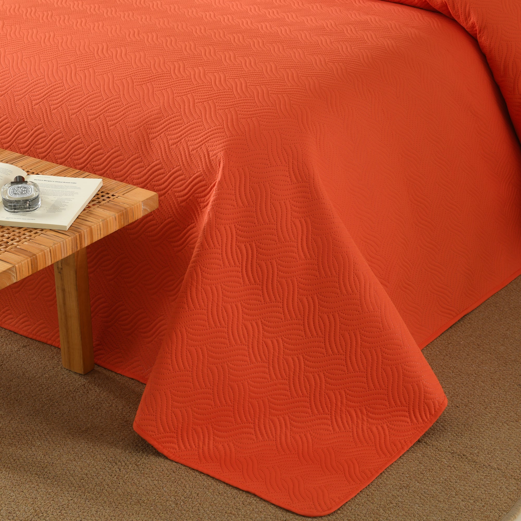 100% Polyester Ultrasonic Quilted Lightweight Quilt Bedspread Set