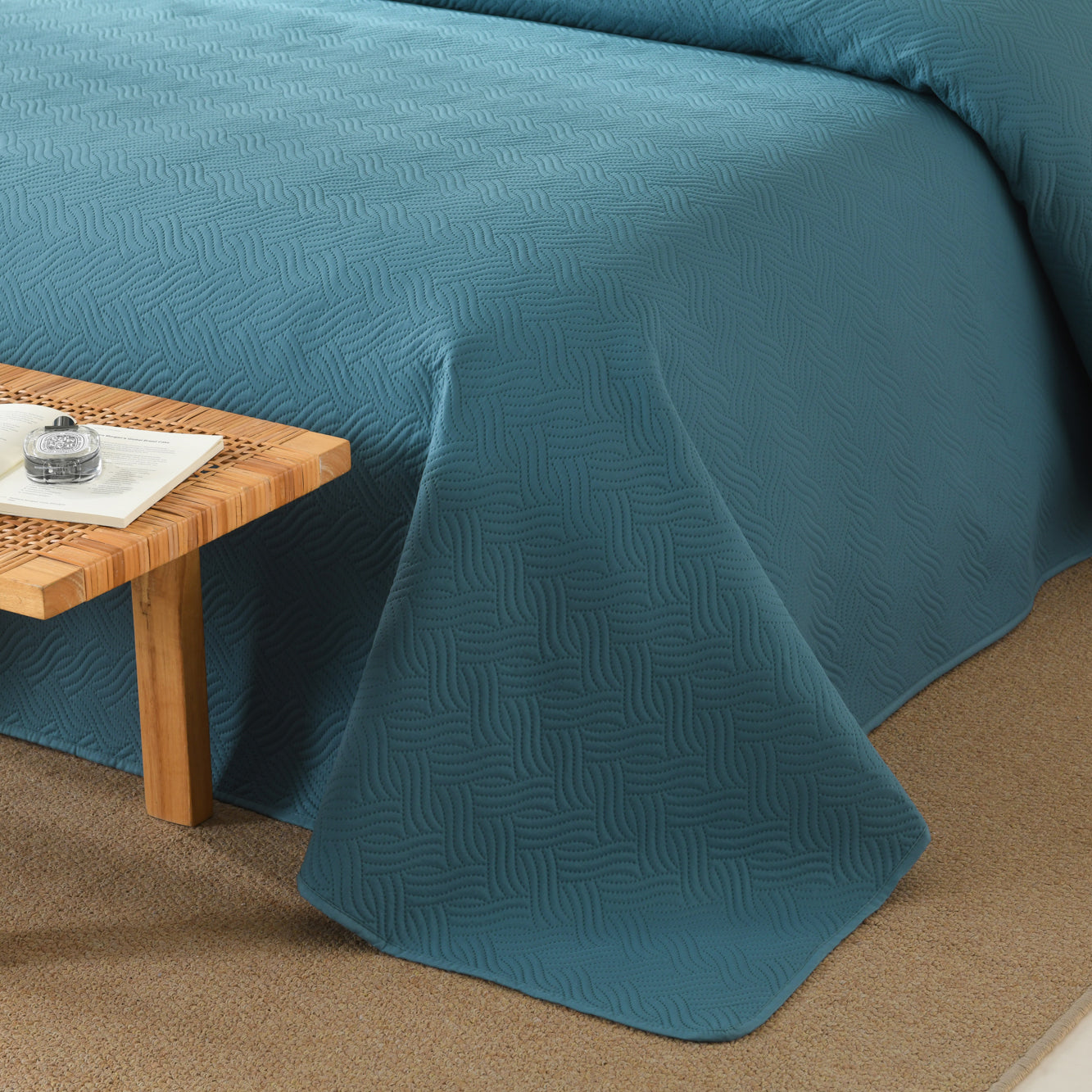 100% Polyester Ultrasonic Quilted Lightweight Quilt Bedspread Set