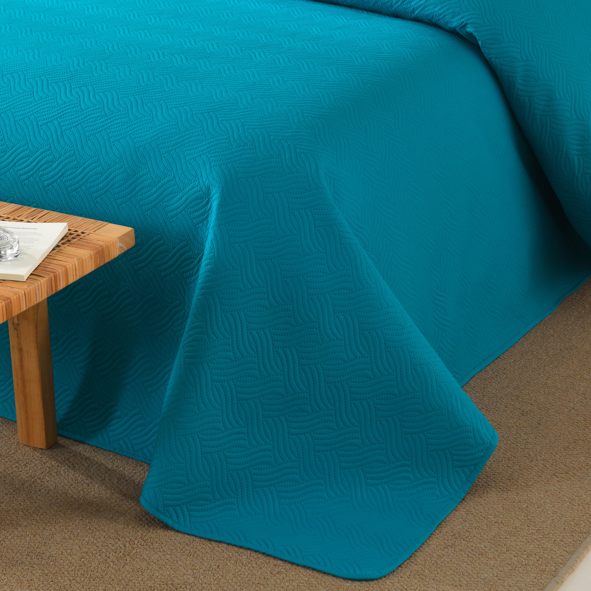 100% Polyester Ultrasonic Quilted Lightweight Quilt Bedspread Set
