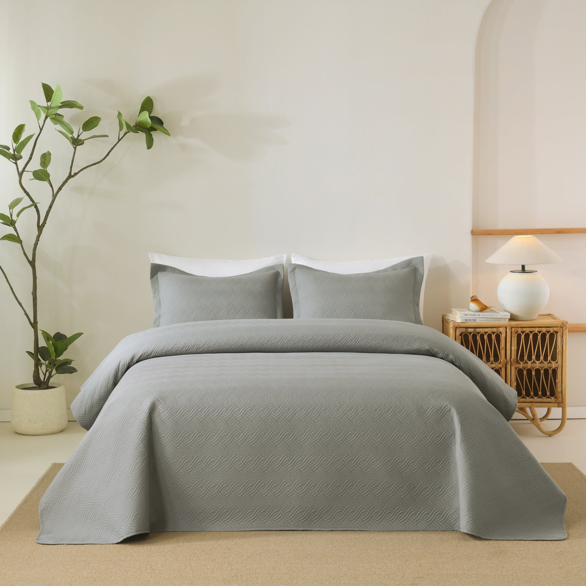 100% Polyester Ultrasonic Quilted Lightweight Quilt Bedspread Set