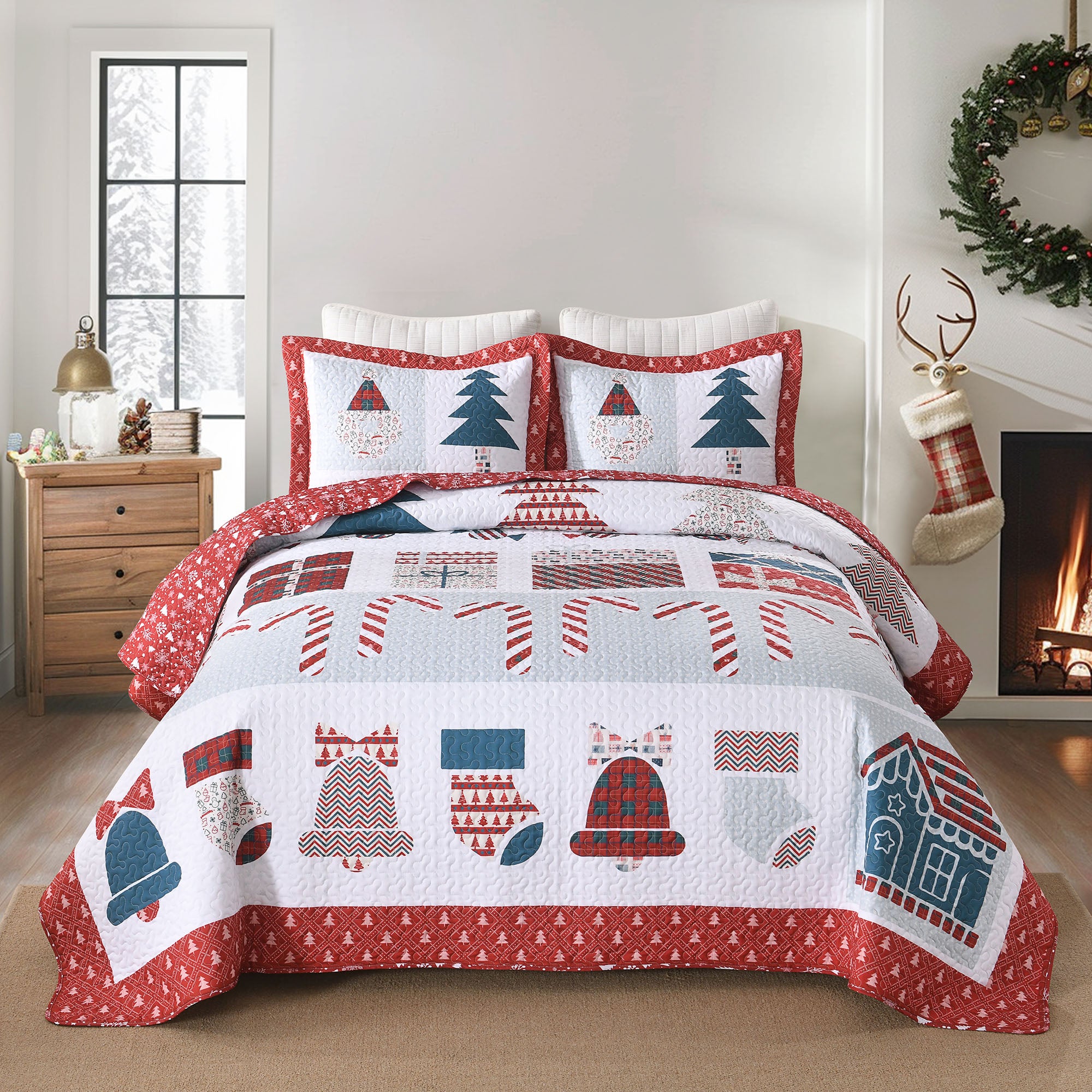 3 Piece Soft Polyester Reversible Christmas Holiday Quilt Bedspread Set BY214