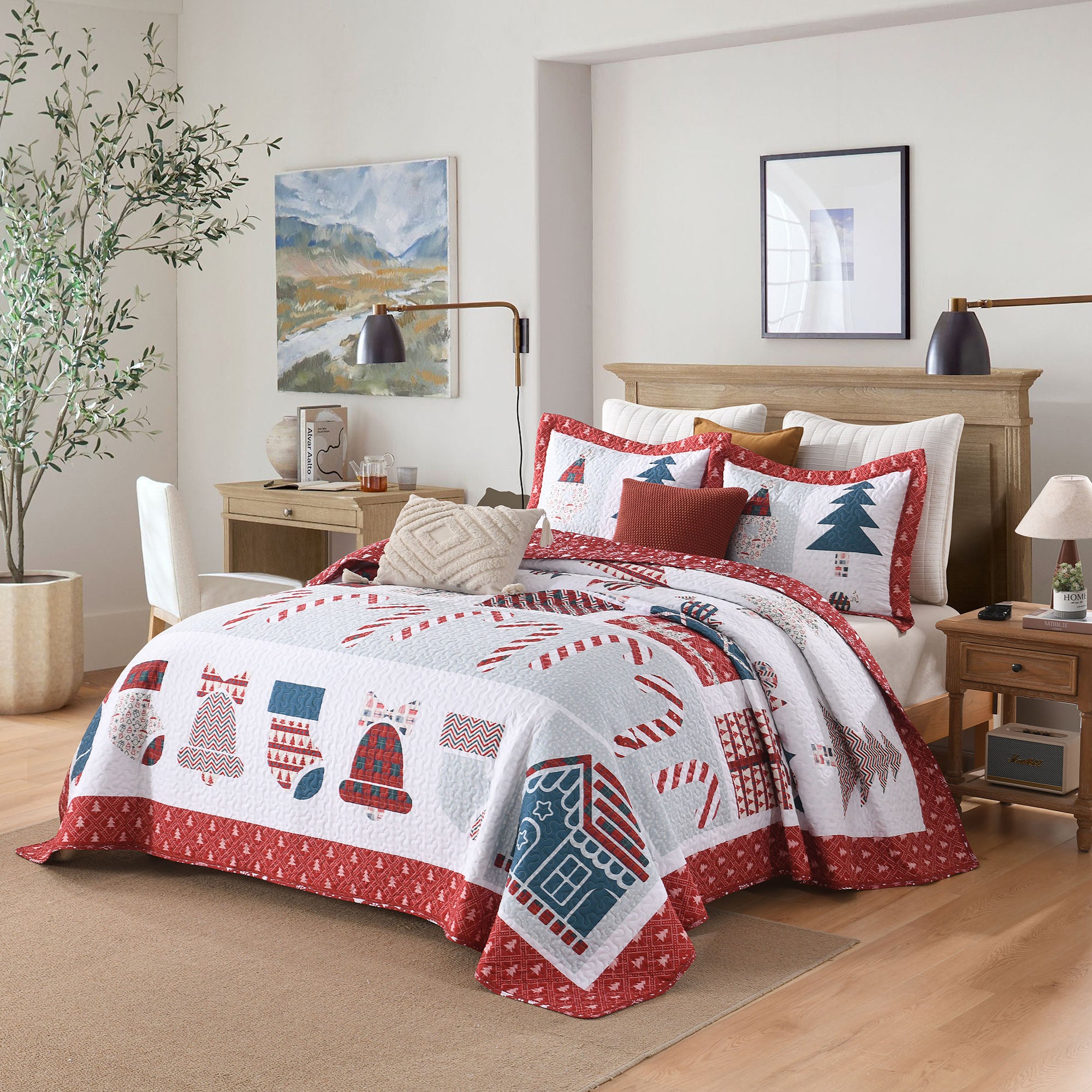 Soft Lightweight Polyester 3 Pcs Holiday Bedspread Set Christmas Quilt with Festive Motifs BY214