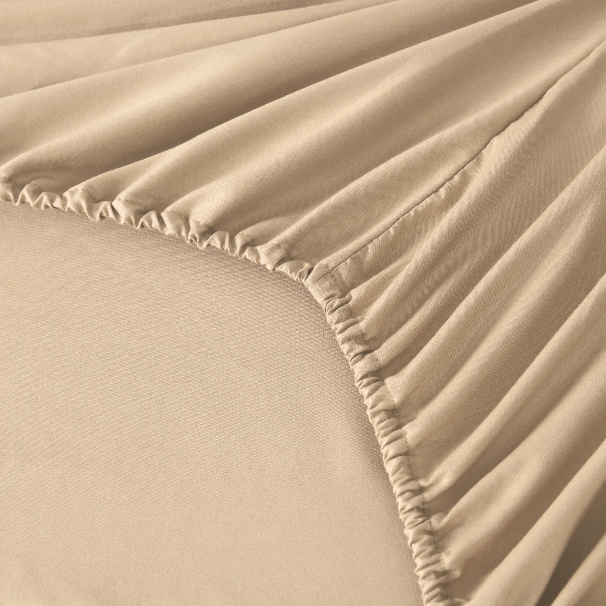 4/6 Piece Soft Solid Embroidered Bed Sheet Set