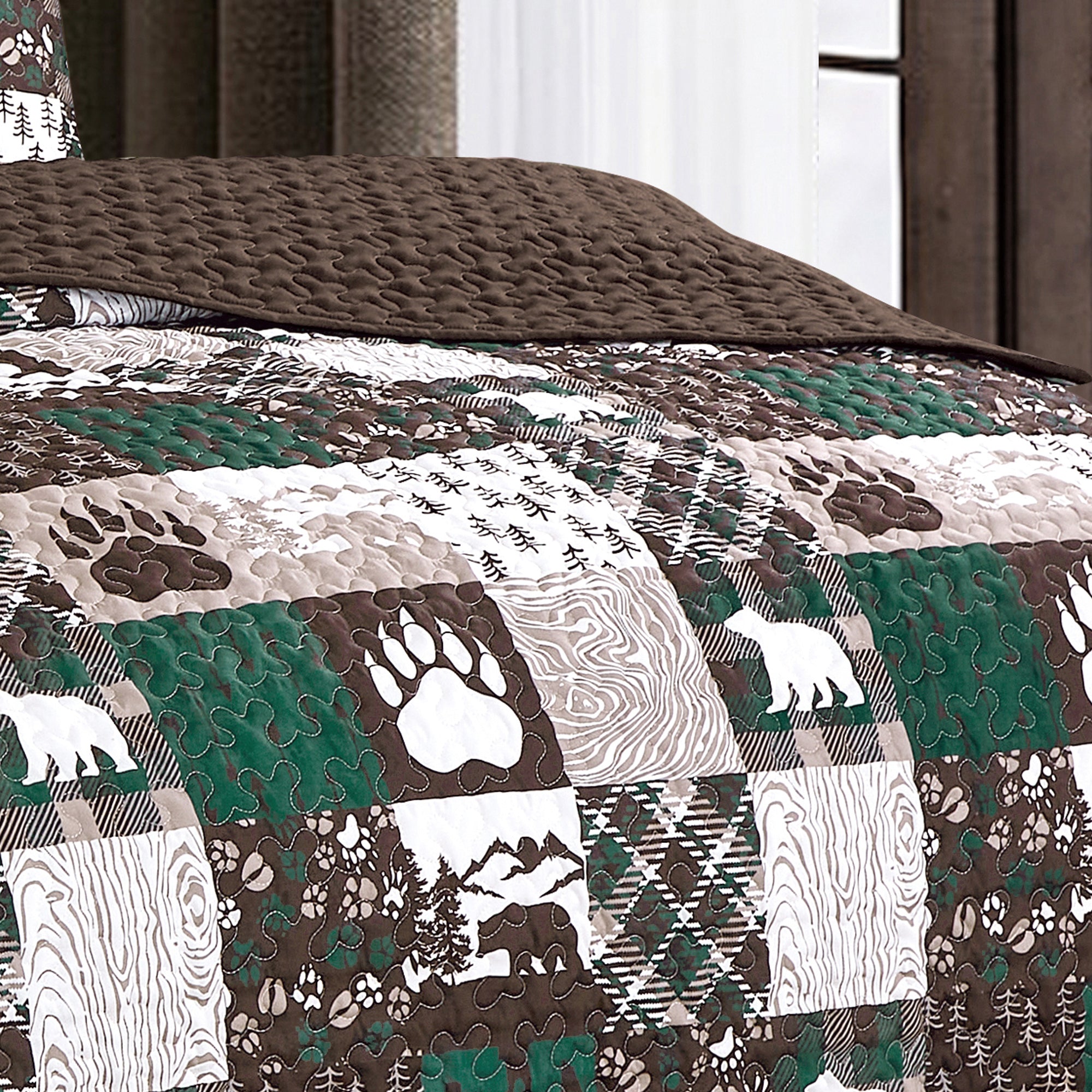 3-Piece Rustic Lodge Polyester Quilt Bedspread Set – Patchwork Bear & Paw Print Cabin Bedding JB600