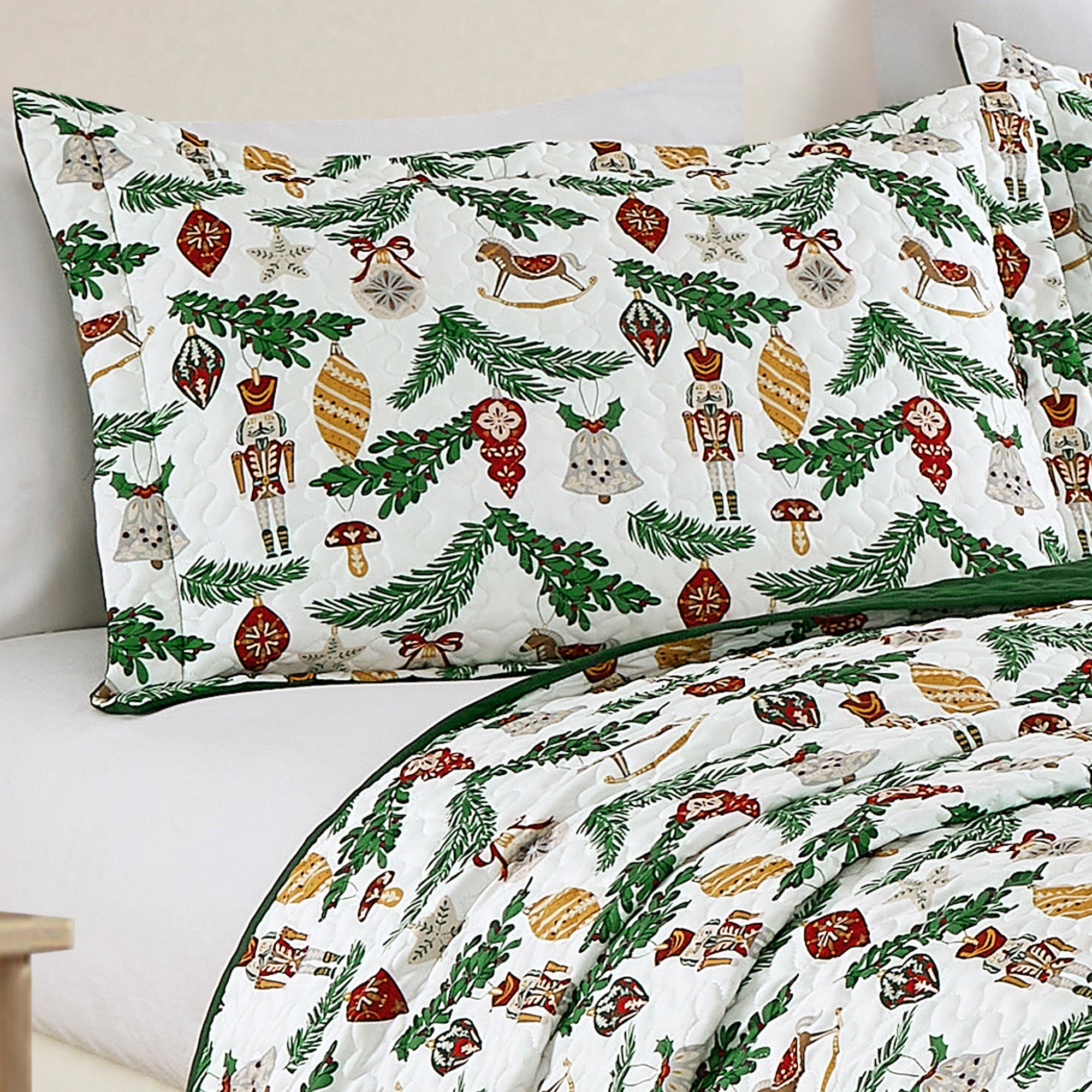 3-Piece Holiday Cheer Christmas Bedspread Set– Reversible Quilt with Ornaments & Evergreen Print JB601
