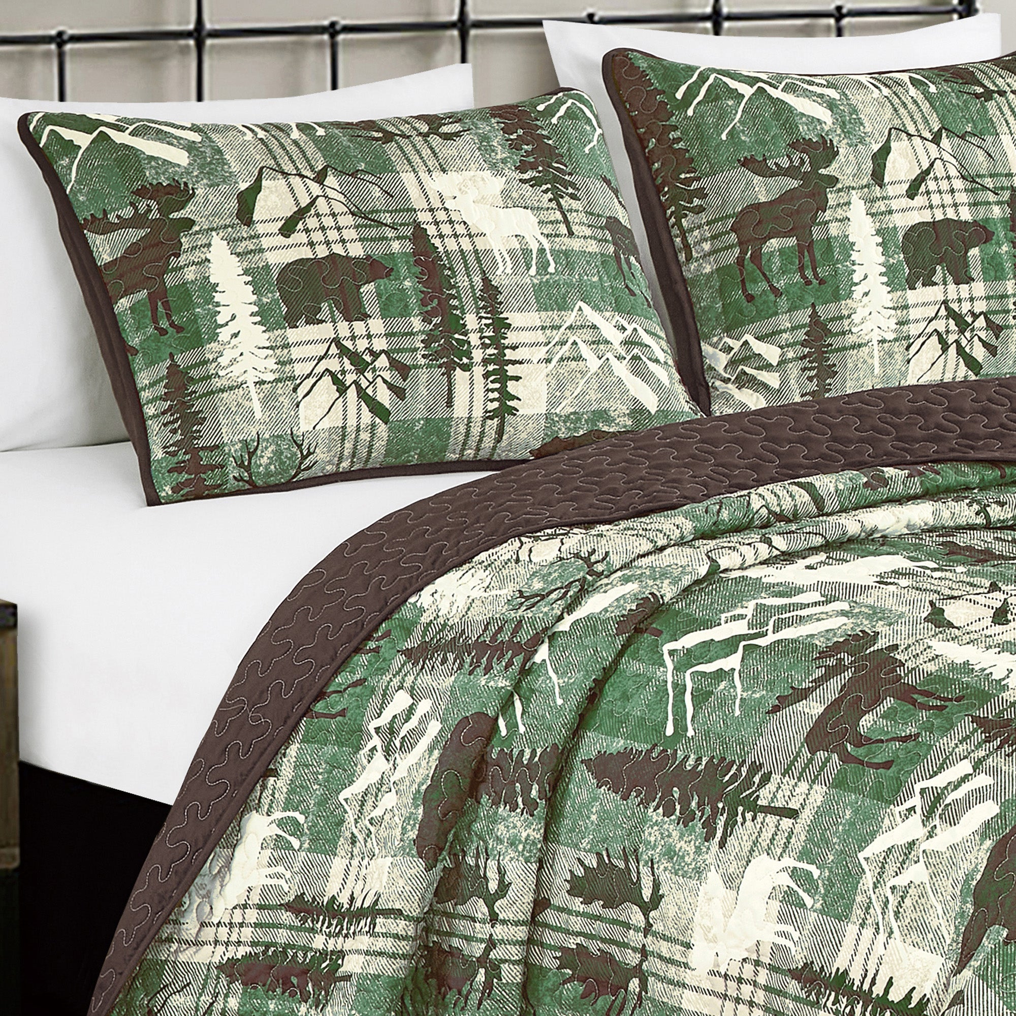 3 Piece Rustic Wildlife Reversible Polyester Quilt Bedspread Set