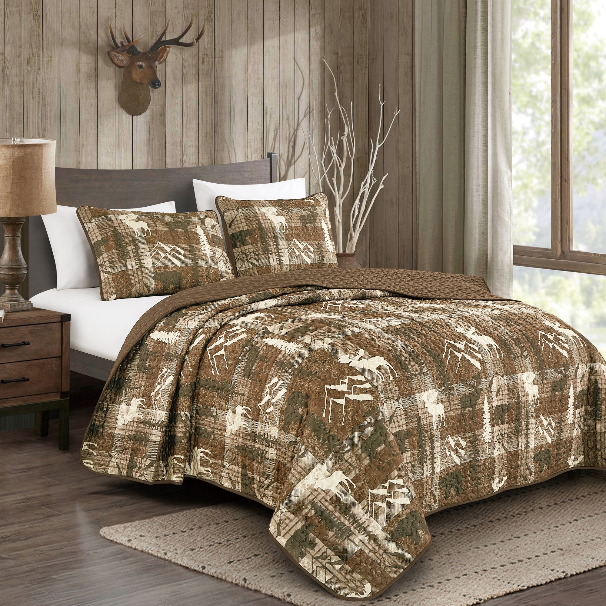 3 Piece Rustic Wildlife Reversible Polyester Quilt Bedspread Set