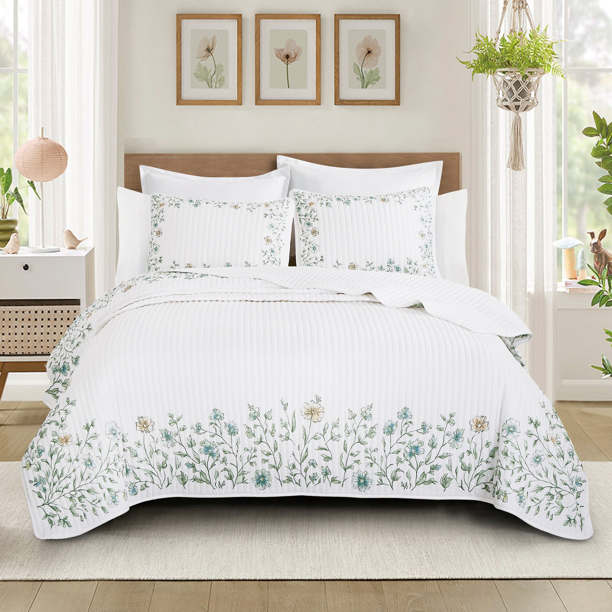 3 Piece Lightweight Quilt Bedspread Set Reversible Floral Botanical
