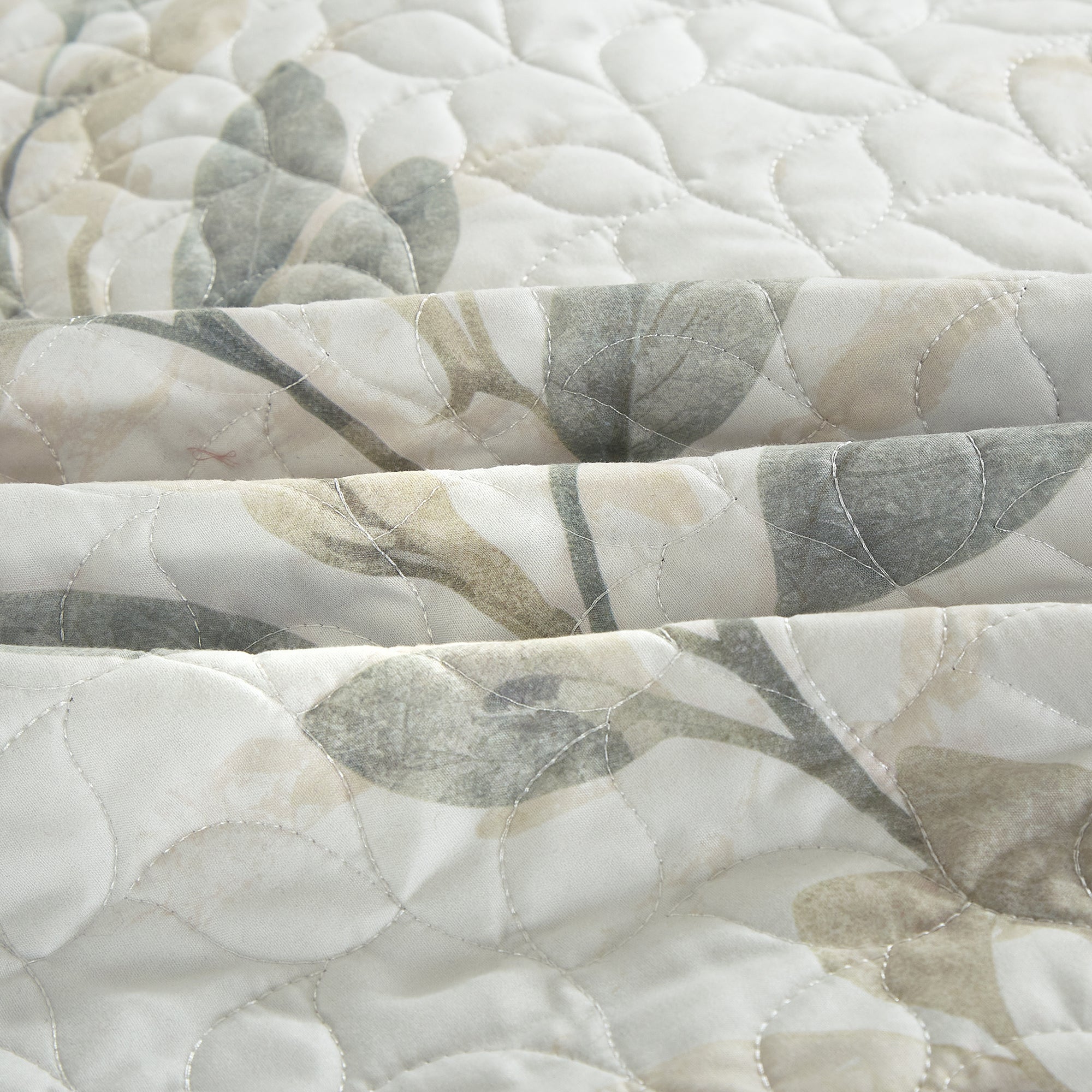 3 Piece Lightweight Quilt Bedspread Set Reversible Floral Botanical
